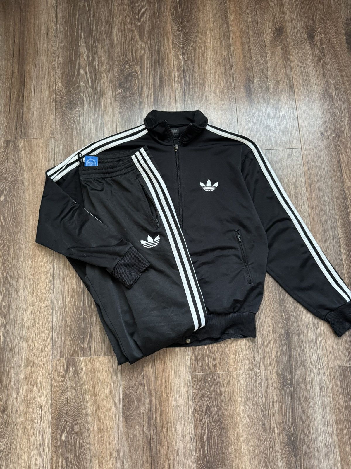 Adidas Adidas Classic Men's Black relaxed fit medium sweatsuit set tracksuit suit Size US M / EU 48-50 / 2 - 1 Thumbnail
