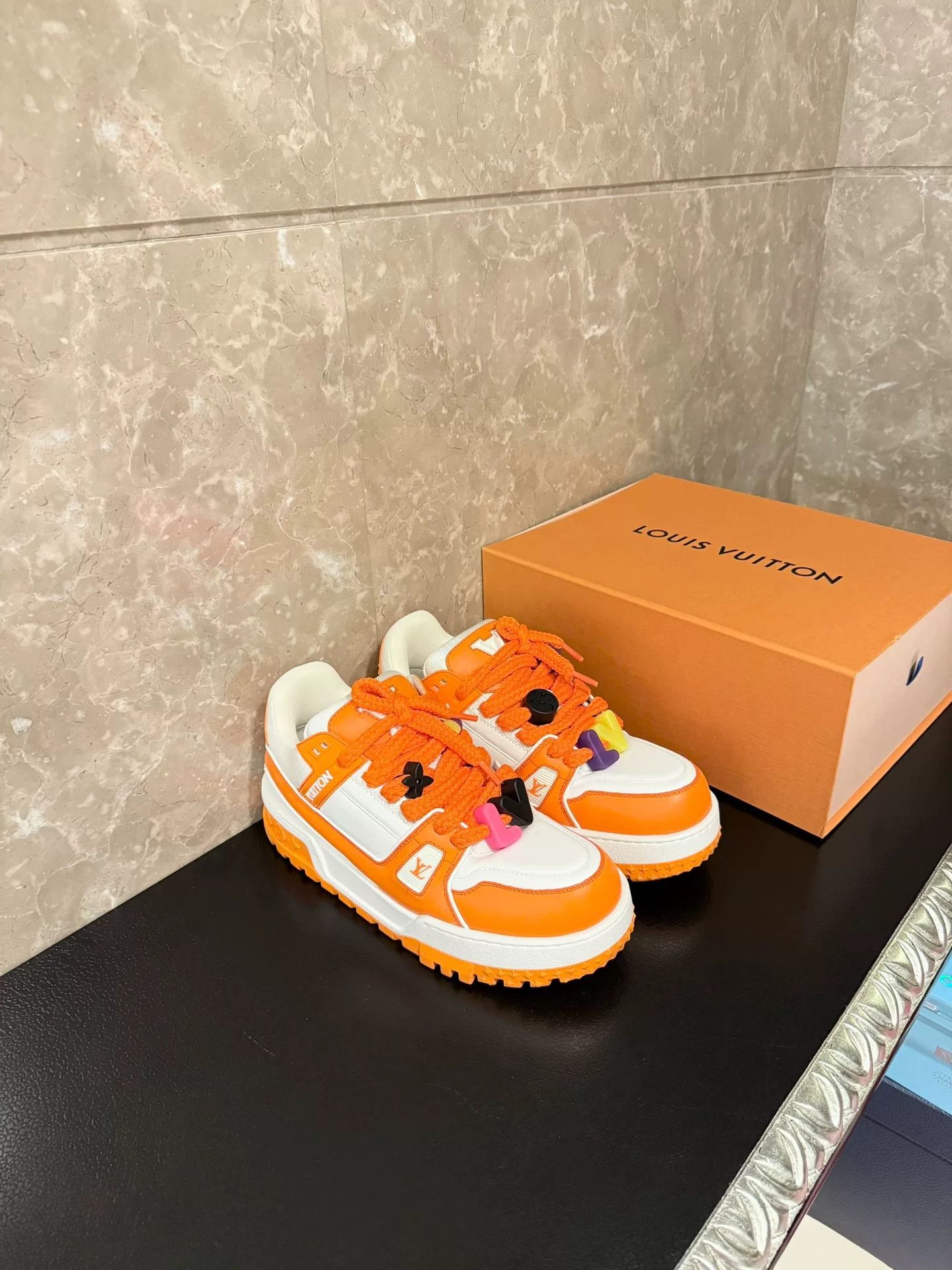 Louis Vuitton Louis Vuitton Trainer Maxi Orange White Size US 9 / EU 42 - 1 Thumbnail