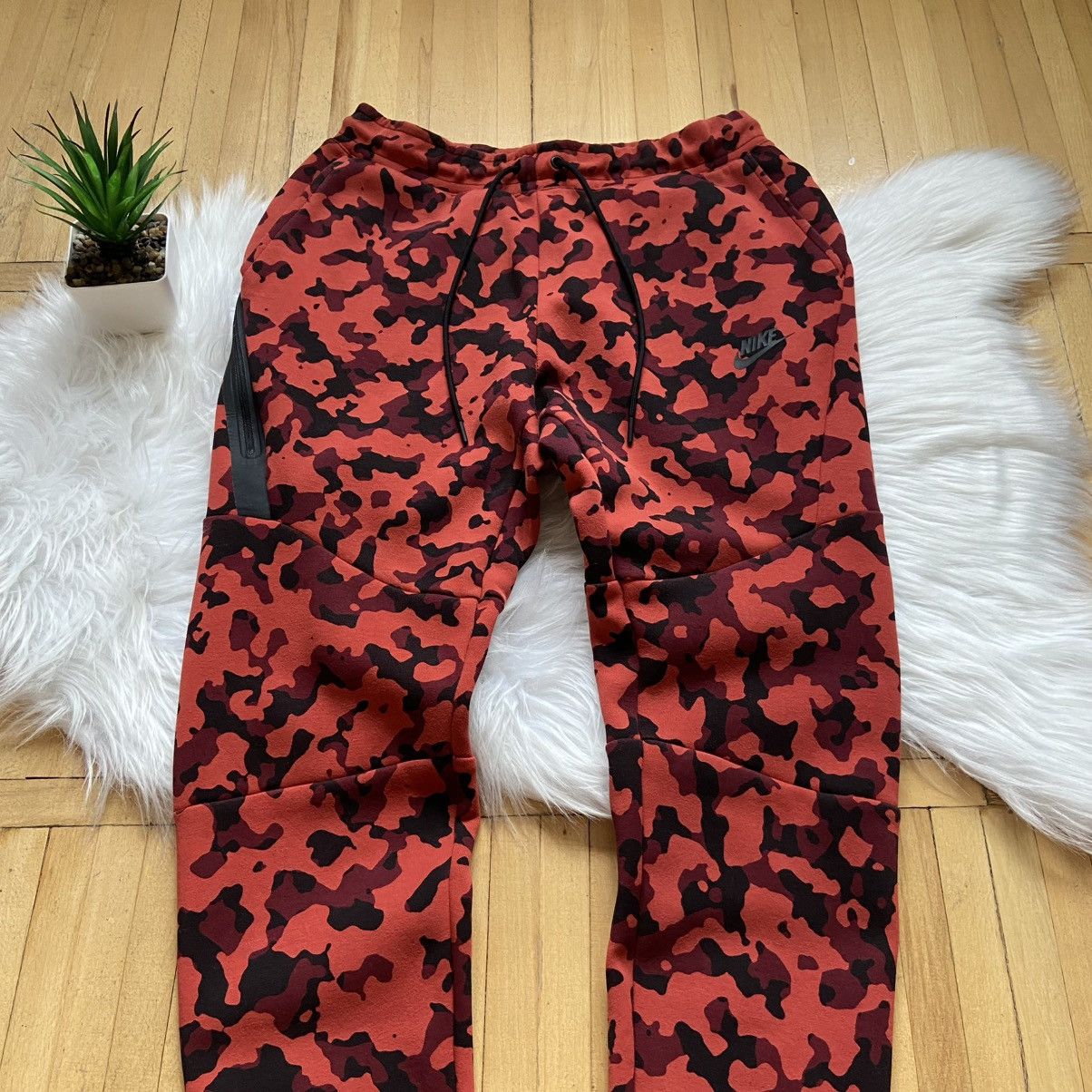 Nike 📌 Nike Tech Fleece Camouflage Red Pants Sweatpants S Size US 30 / EU 46 - 2 Thumbnail