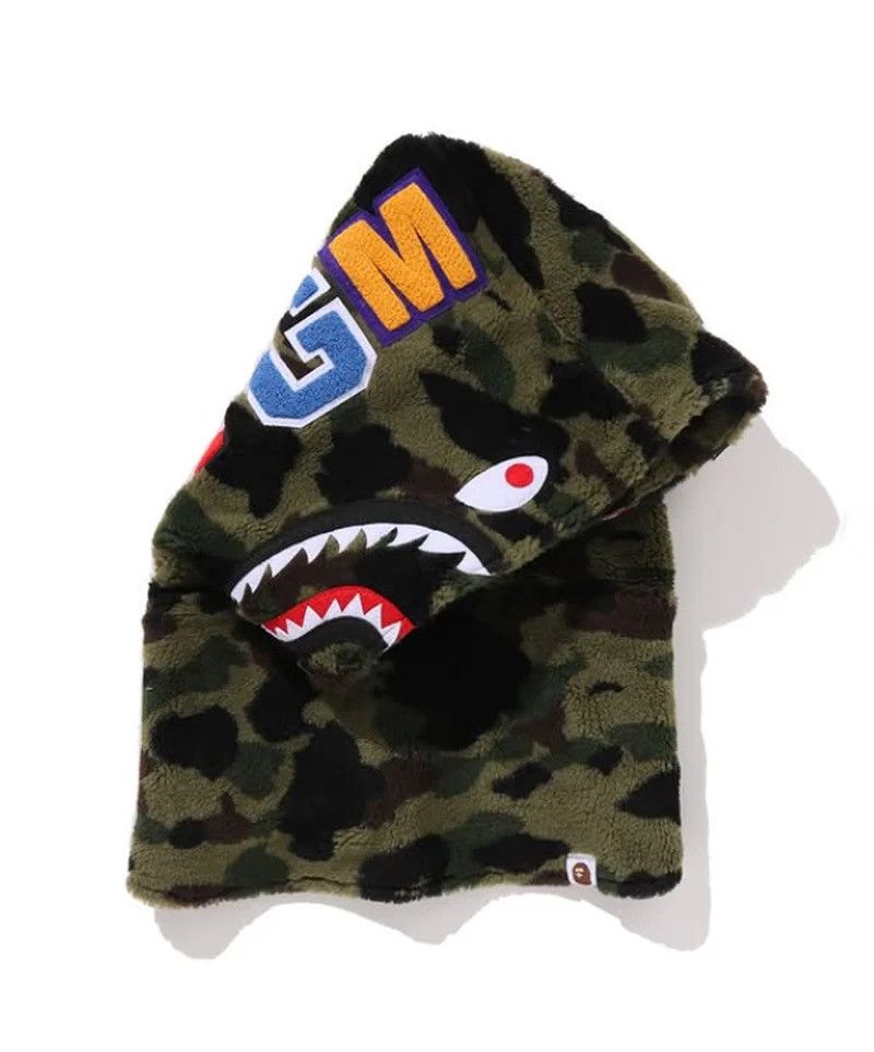 Bape Bape Camo Shark Size ONE SIZE - 1 Thumbnail