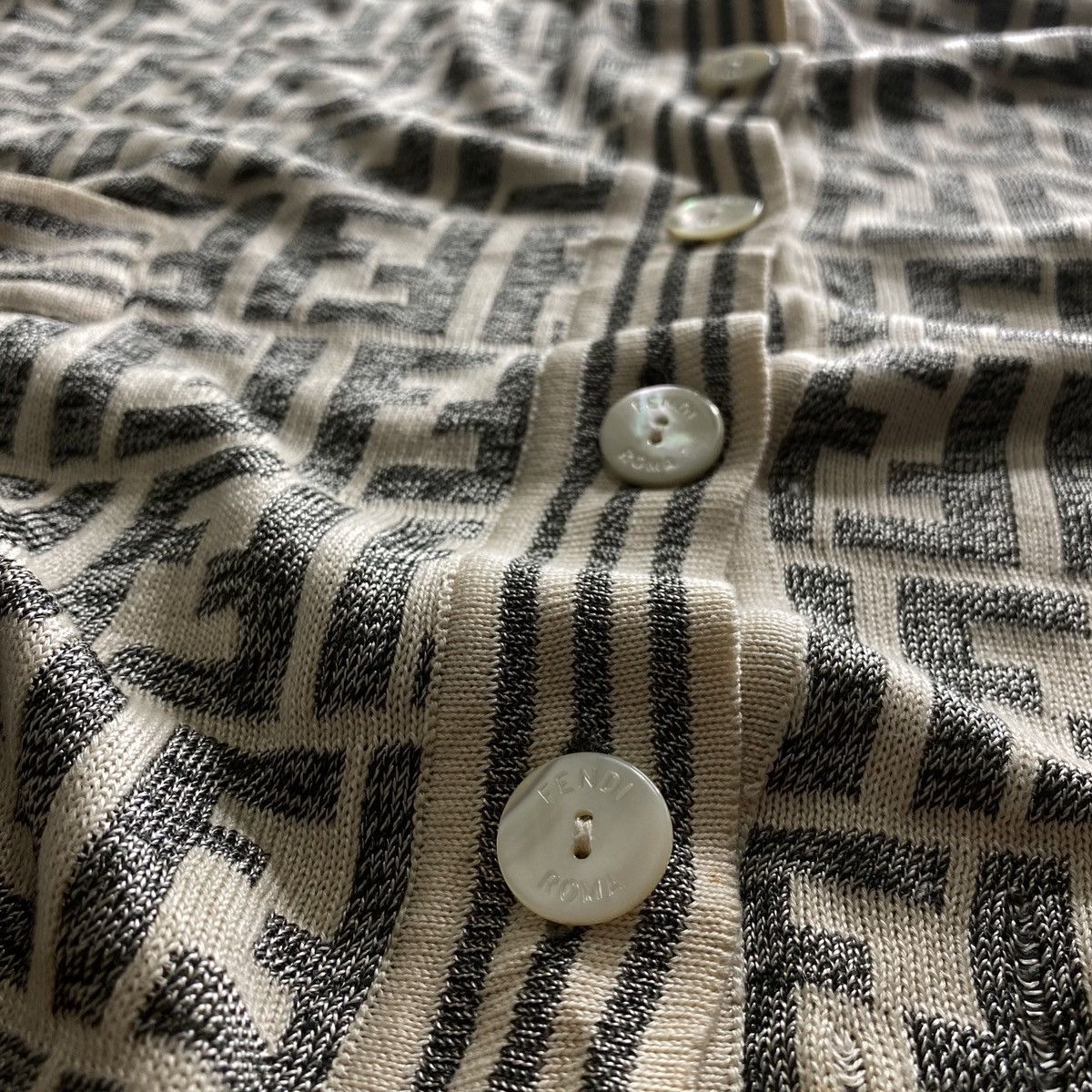 Fendi Vtg Fendi Monogram Cardigan Size US M / EU 48-50 / 2 - 3 Thumbnail