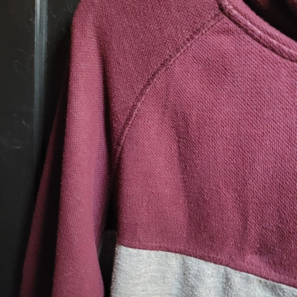 Vans Vans, hoodie, maroon with gray stripe, NWOT, Size Large Size US L / EU 52-54 / 3 - 4 Thumbnail