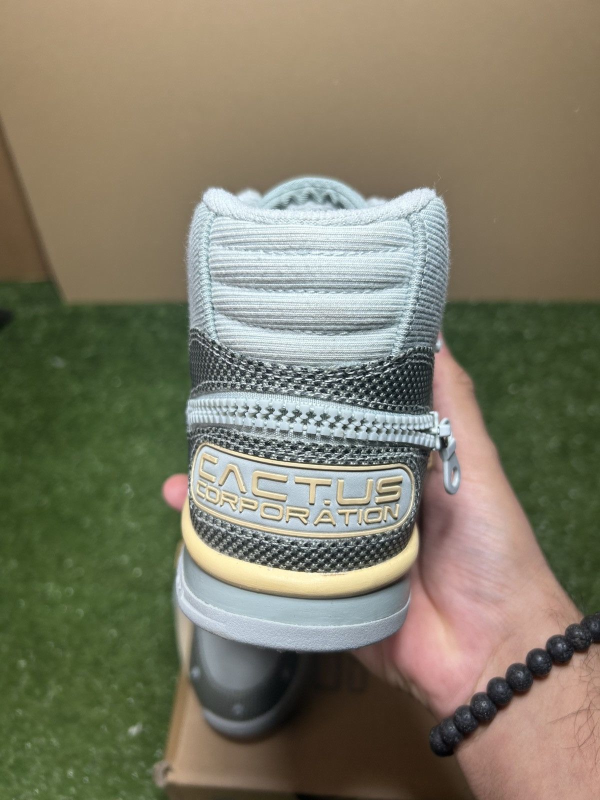 Nike × Travis Scott Nike travis scott air trainer 1 SP grey haze Size US 8 / EU 41 - 3 Thumbnail