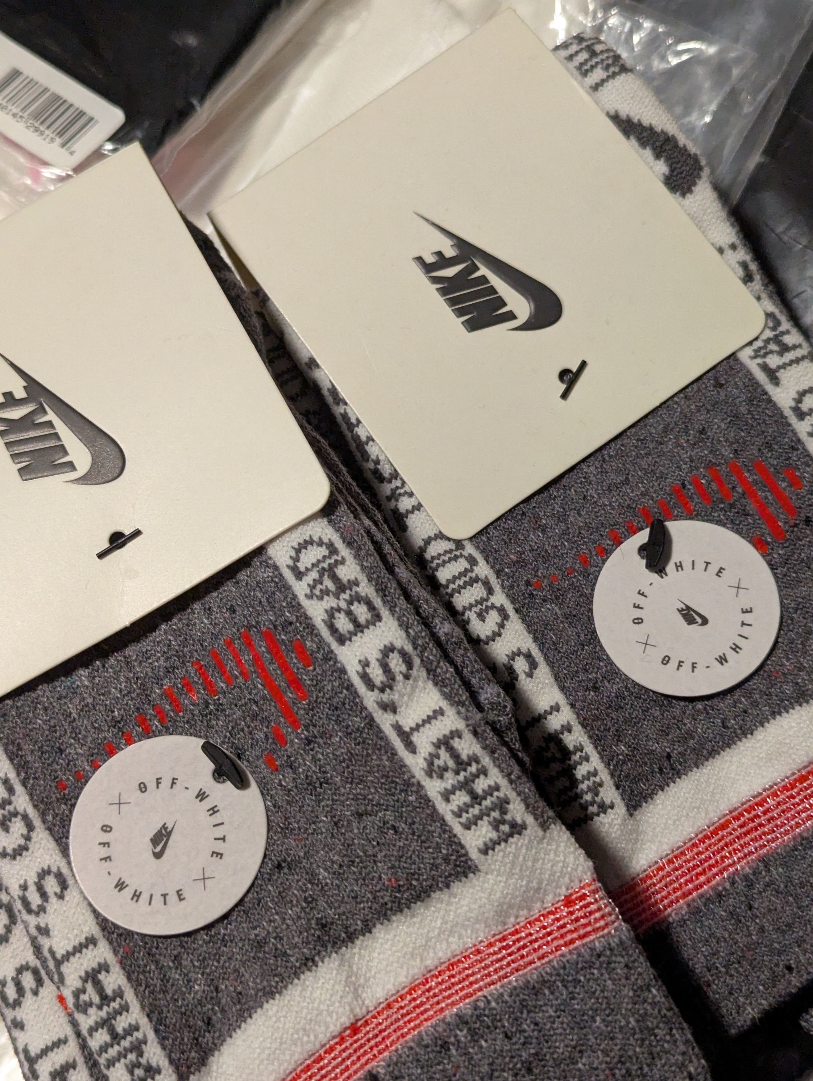 Nike × Off-White Nike X Off-White Socks CN5786-020 Size ONE SIZE - 9 Thumbnail