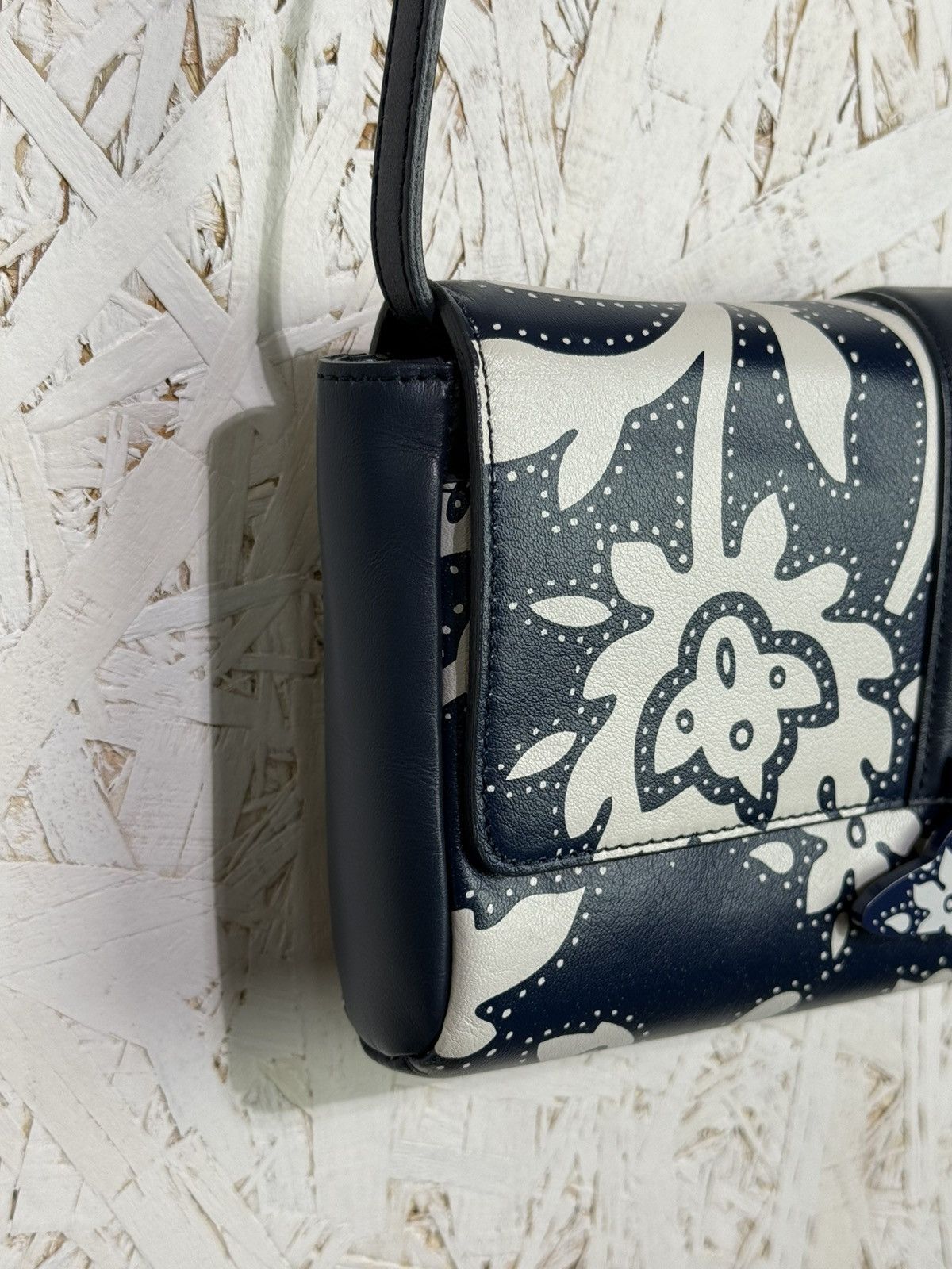 Vivienne Westwood Vivienne Westwood Floral Ornament Orb Shoulder Crossbody Bag Size ONE SIZE - 3 Thumbnail