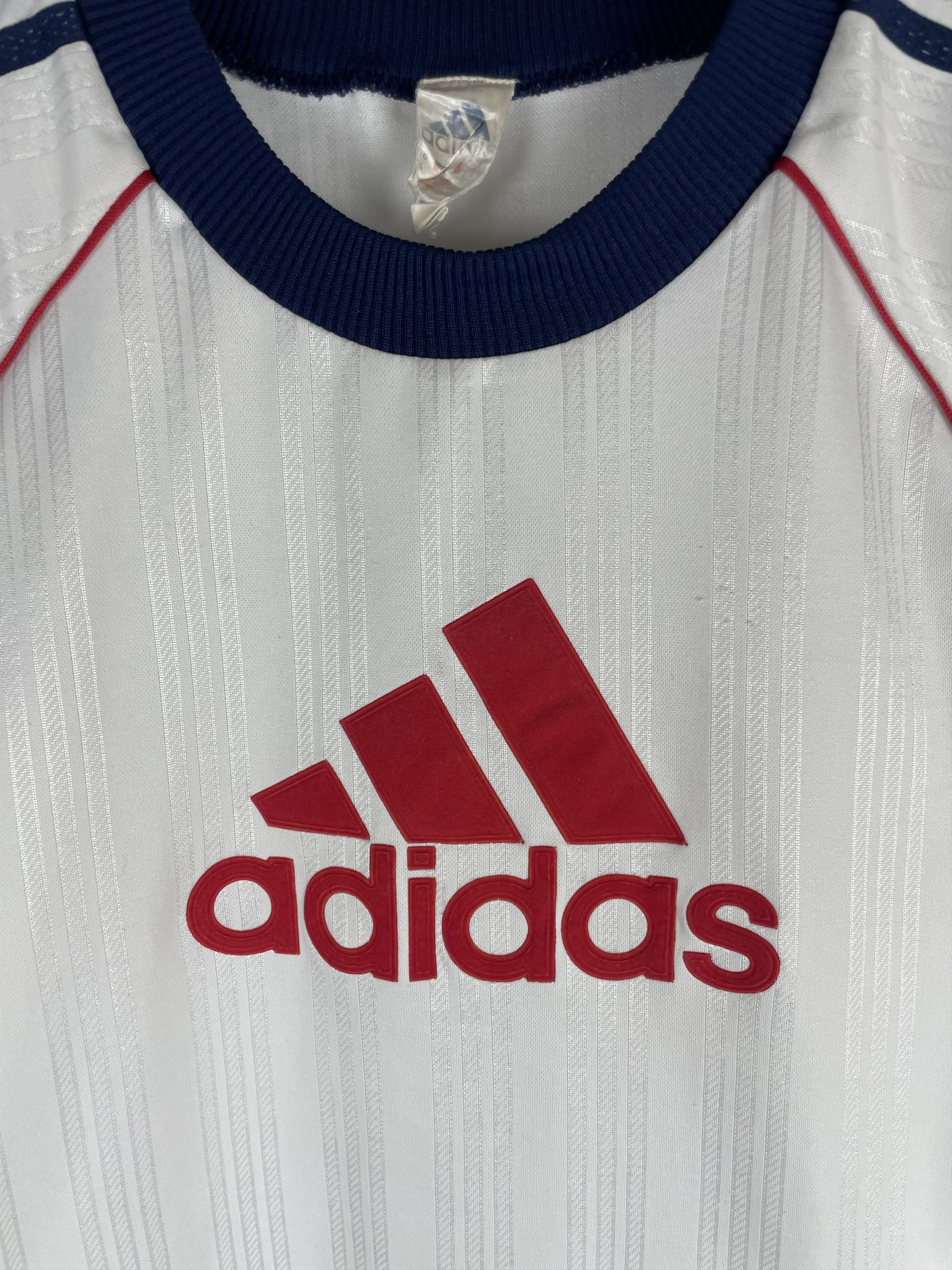 Adidas Vintage 90s Adidas Tee Stripes Streetwear Hype Size US L / EU 52-54 / 3 - 4 Thumbnail
