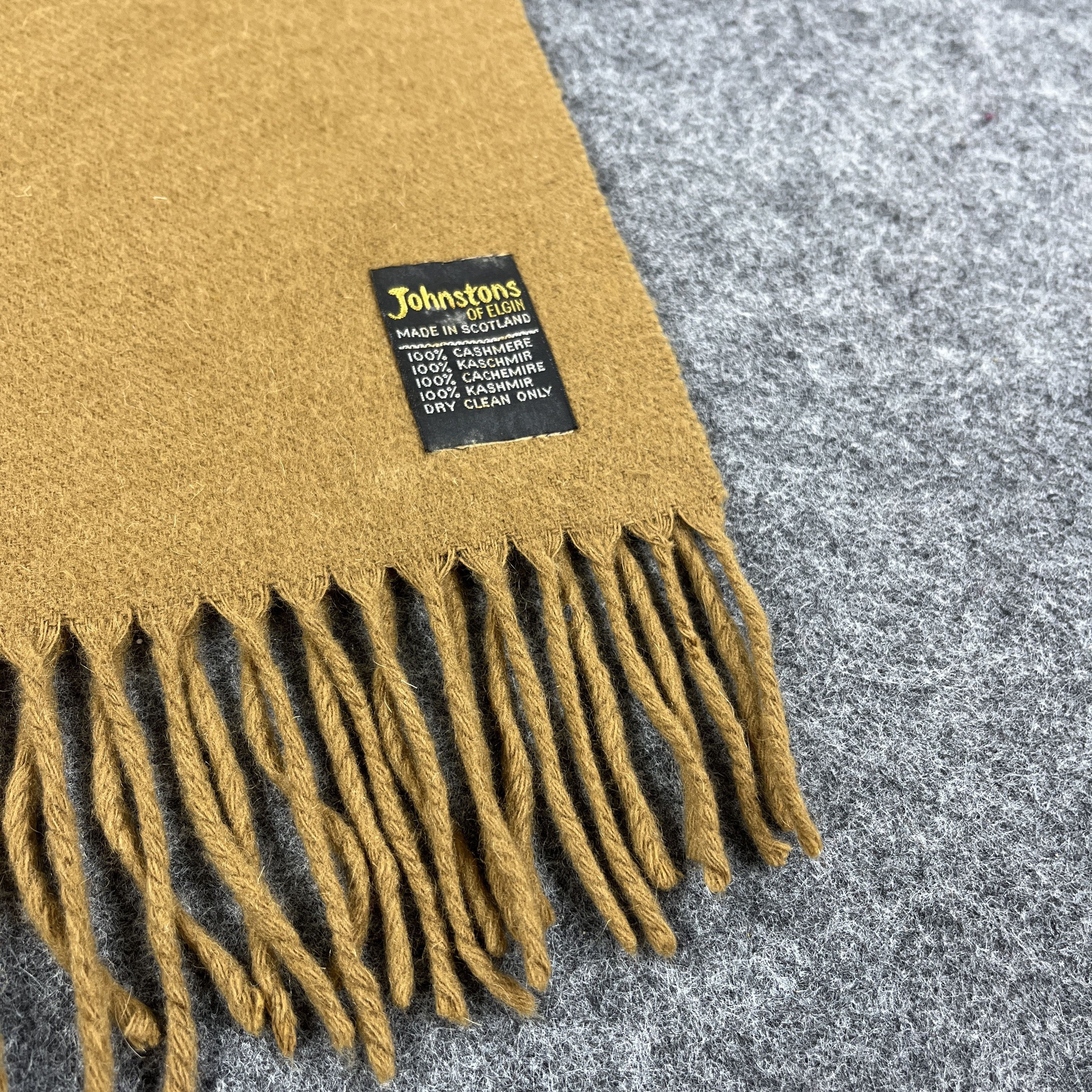Johnstons Of Elgin Johnstons Of Elgin Scarf / Muffler / Neckwear T1017 Size ONE SIZE - 6 Thumbnail