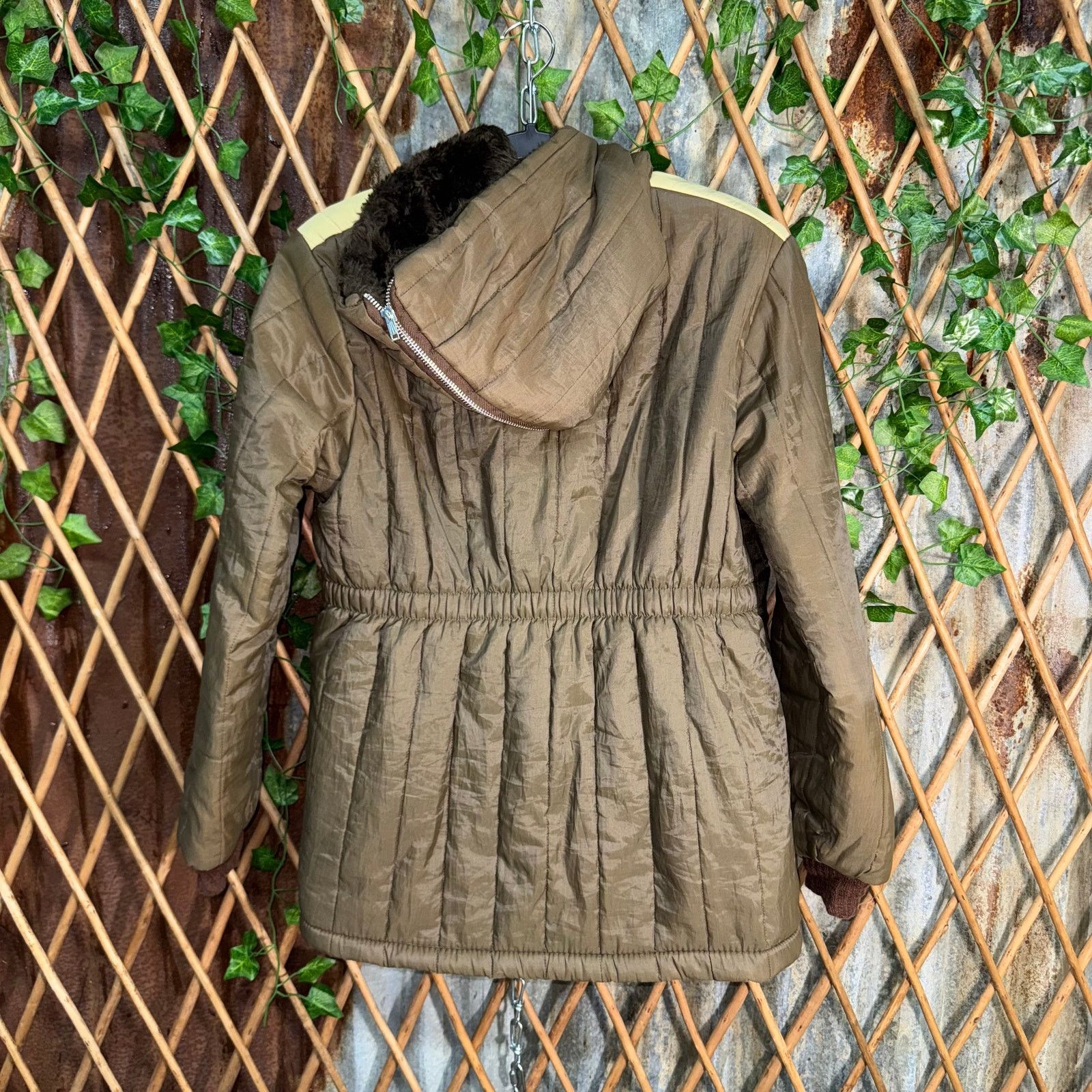 Vintage Vintage Y2K quilted puffer stripe fur lined hood rain jacket Size US S / EU 44-46 / 1 - 2 Thumbnail