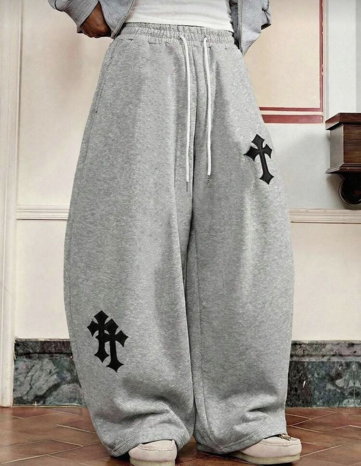 VIBE Hip Hop Elastic Waist Baggy Sweatpants Size US 32 / EU 48 - 1 Thumbnail