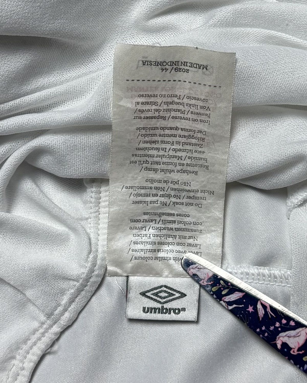 Umbro England 2010 2011 Home Football Soccer Shorts Umbro Size US 34 / EU 50 - 13 Thumbnail