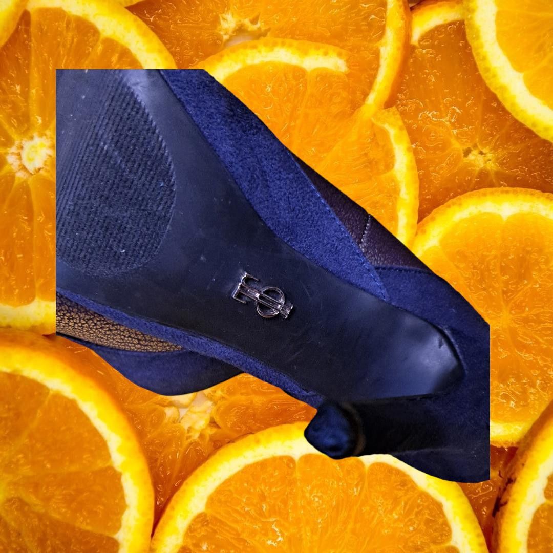 Jennifer Lopez Jennifer Lopez Blue and Gold High Heel Size 8.5 Size US 8.5 / IT 38.5 - 7 Thumbnail
