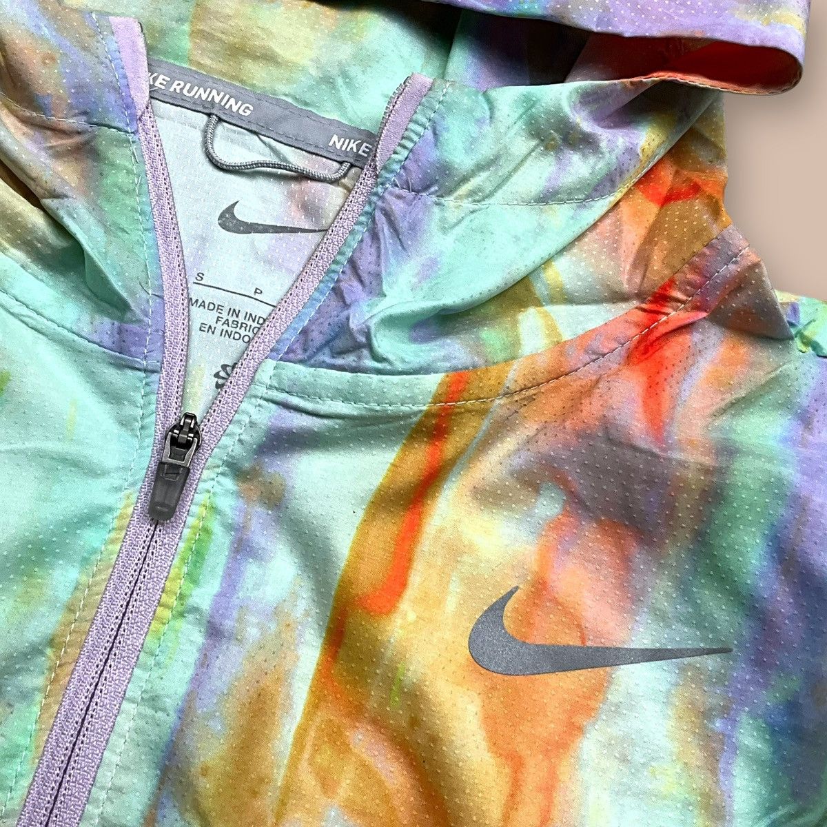 Nike Nike WMNS Lightweight Running Jacket Size US S / EU 44-46 / 1 - 10 Thumbnail