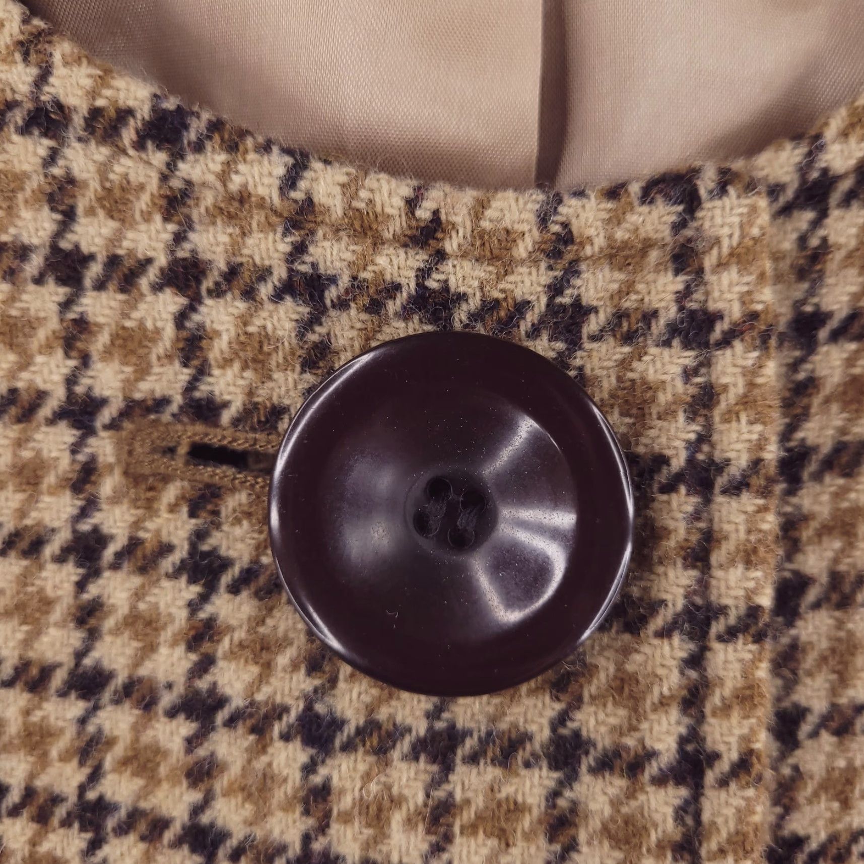 Anne Klein VINTAGE Anne Klein Coat Womens 6P Petite Semi Crop Houndstooth Brown Button Lambswool Overcoat Females 6P Brown Houndstooth Coat Womens Size M / US 6-8 / IT 42-44 - 4 Thumbnail