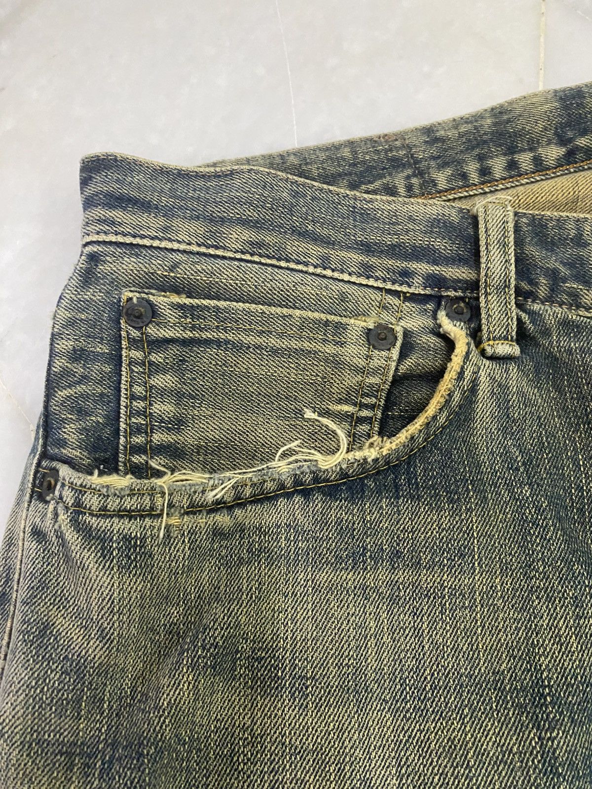 Edwin Size 35x32 Vintage Edwin Selvedge Distressed Denim Jeans Size US 35 - 8 Thumbnail