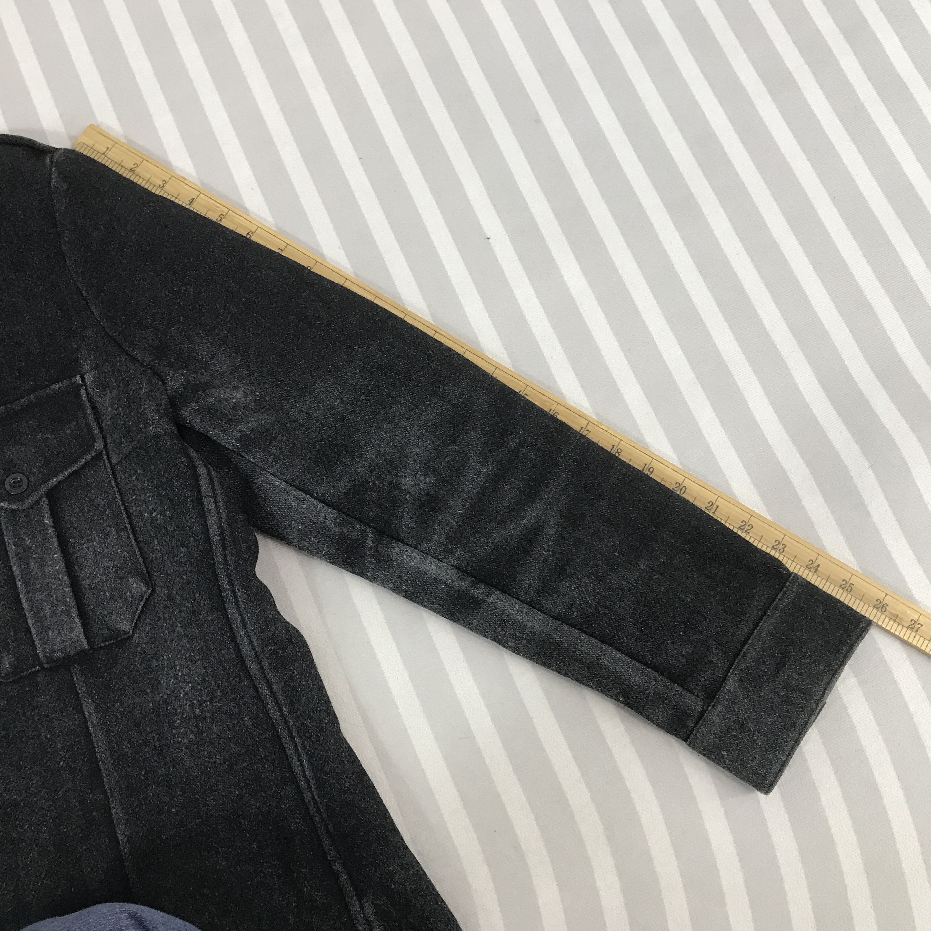 Tommy Hilfiger Vintage Hilfiger Wool Workers black button Jacket Size US M / EU 48-50 / 2 - 6 Thumbnail
