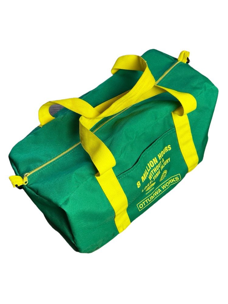 John Deere Vintage 1980's John Deere "Ottumwa Works" Duffle Bag Size ONE SIZE - 1 Thumbnail