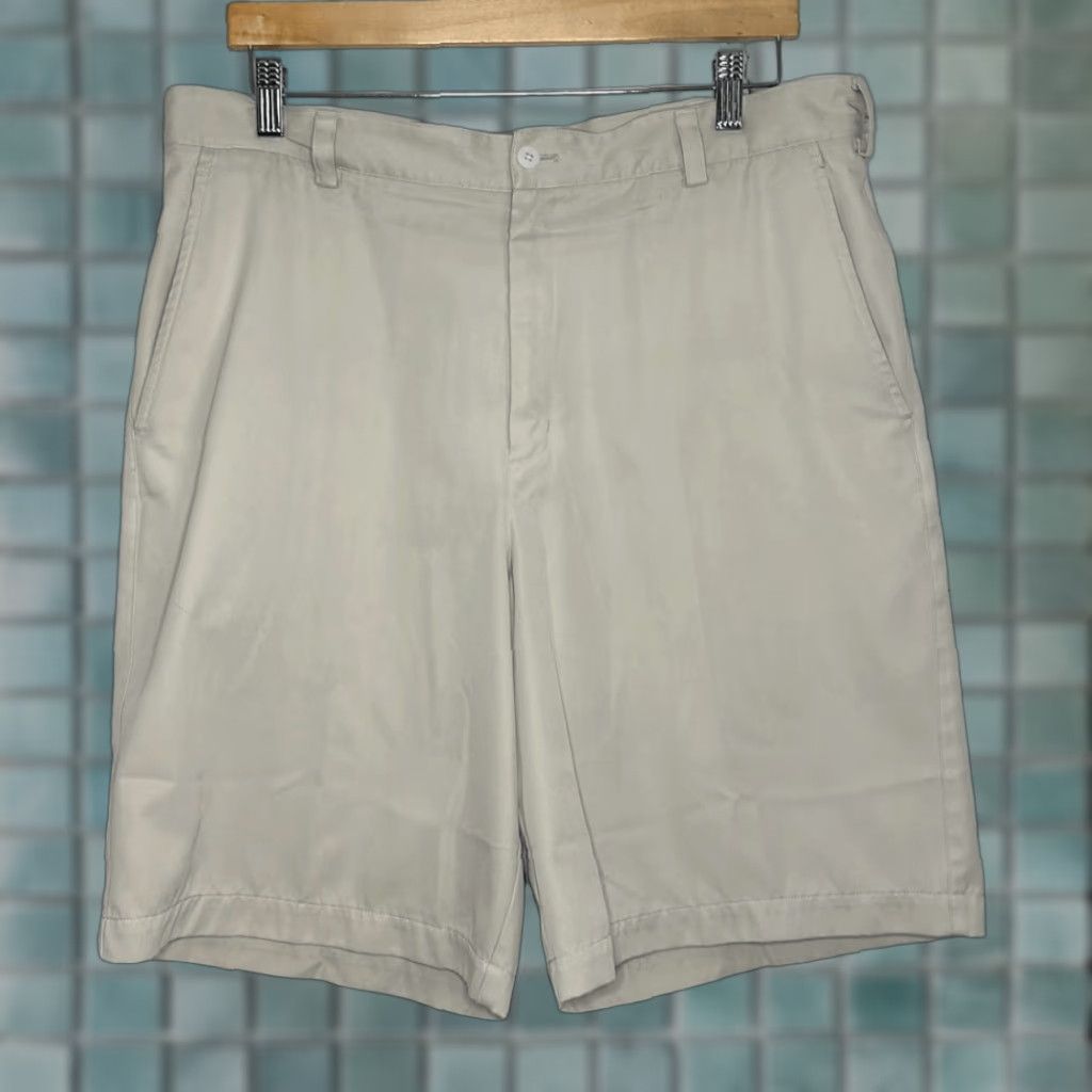 Nike Nike Golf Khaki Mens Shorts Dri Fit 36 Polyester Tan Chino RN# 56323 Men Shorts Size US 36 / EU 52 - 1 Thumbnail