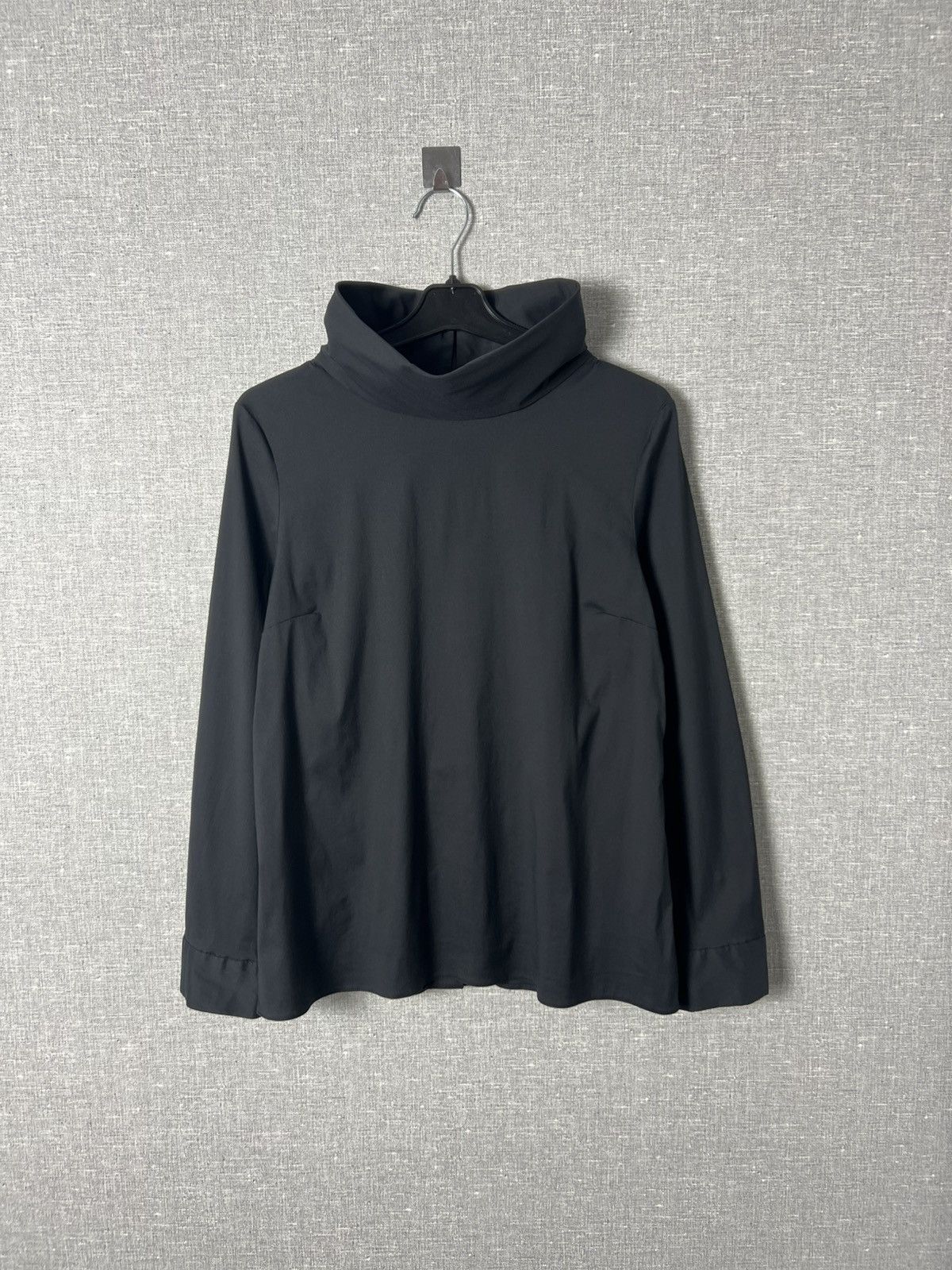 Prada Prada High Neck Long Sleeve Blouse Shirt Back Button Detail Size M / US 6-8 / IT 42-44 - 4 Thumbnail