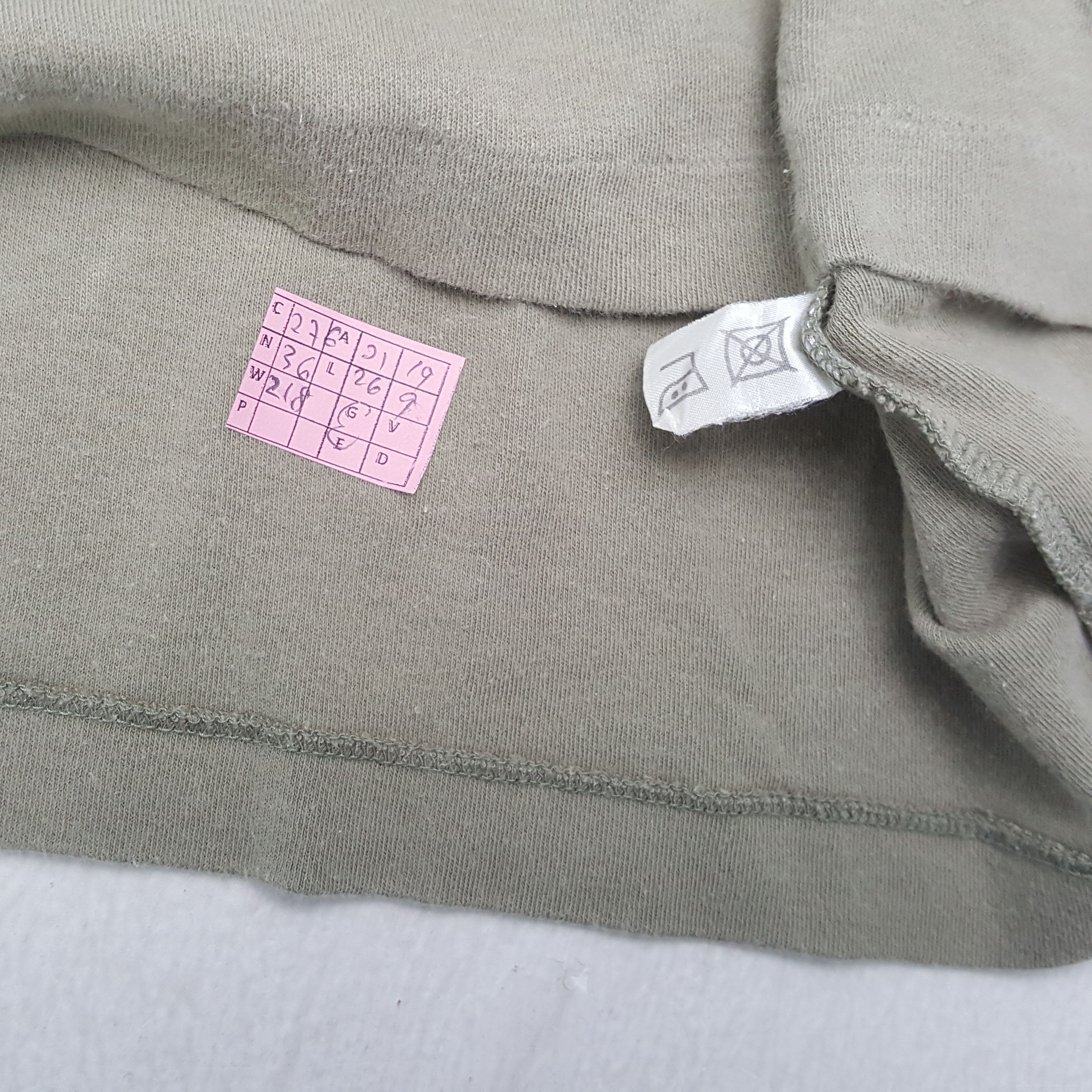 Burberry × Vintage BURBERRYS Fashion Brand Logo Spellout Design Tshirt Size US L / EU 52-54 / 3 - 4 Thumbnail