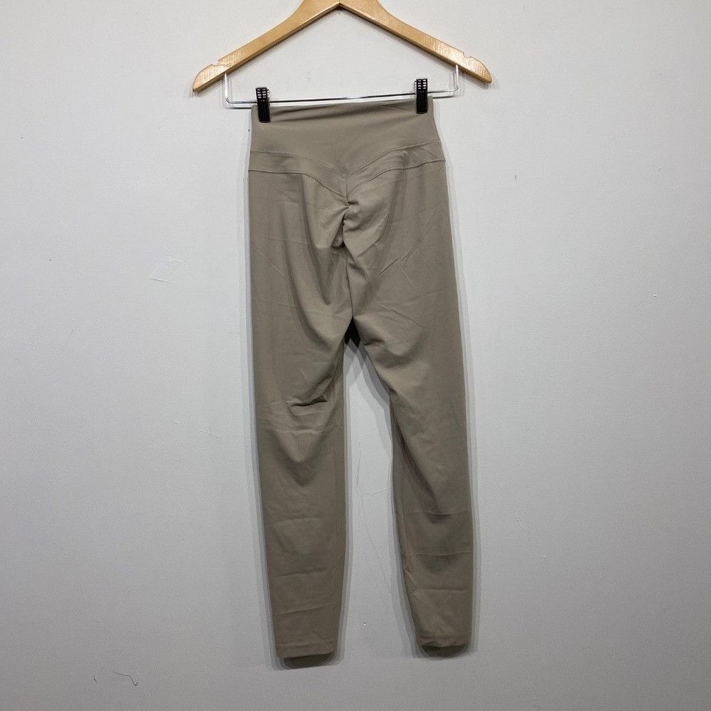 Gymshark Gymshark Whitney Beige Cropped High Rise Leggings Small Size 25" / US 0 / IT 36 - 4 Thumbnail