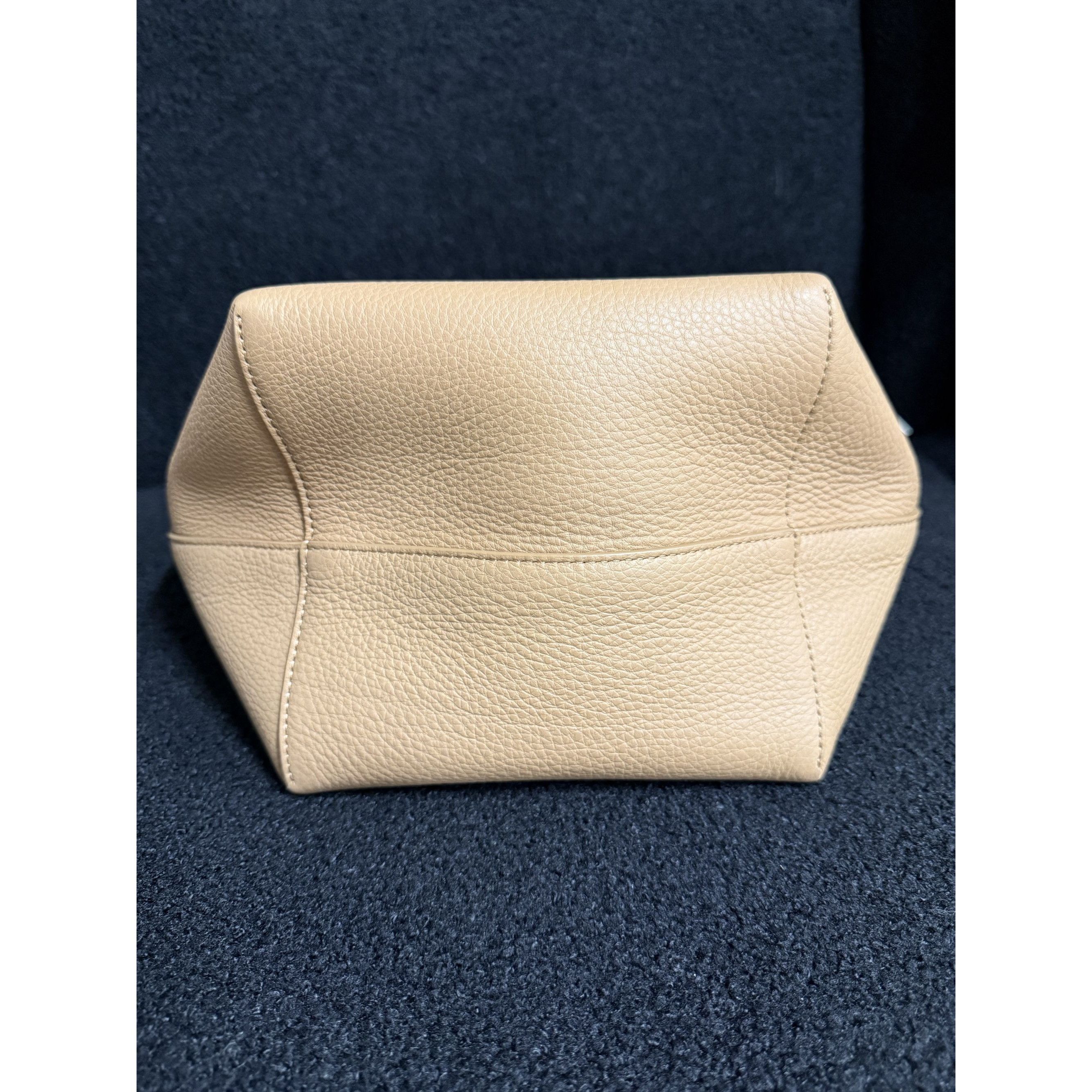 The Row The Row Beige Leather Bucket Bag Made In Italy With Suede In Size ONE SIZE - 8 Thumbnail