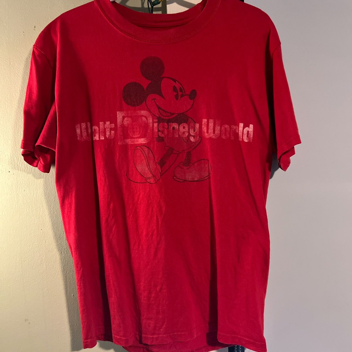 Disney Vintage Faded Walt Disney World Tee Size US M / EU 48-50 / 2 - 1 Thumbnail