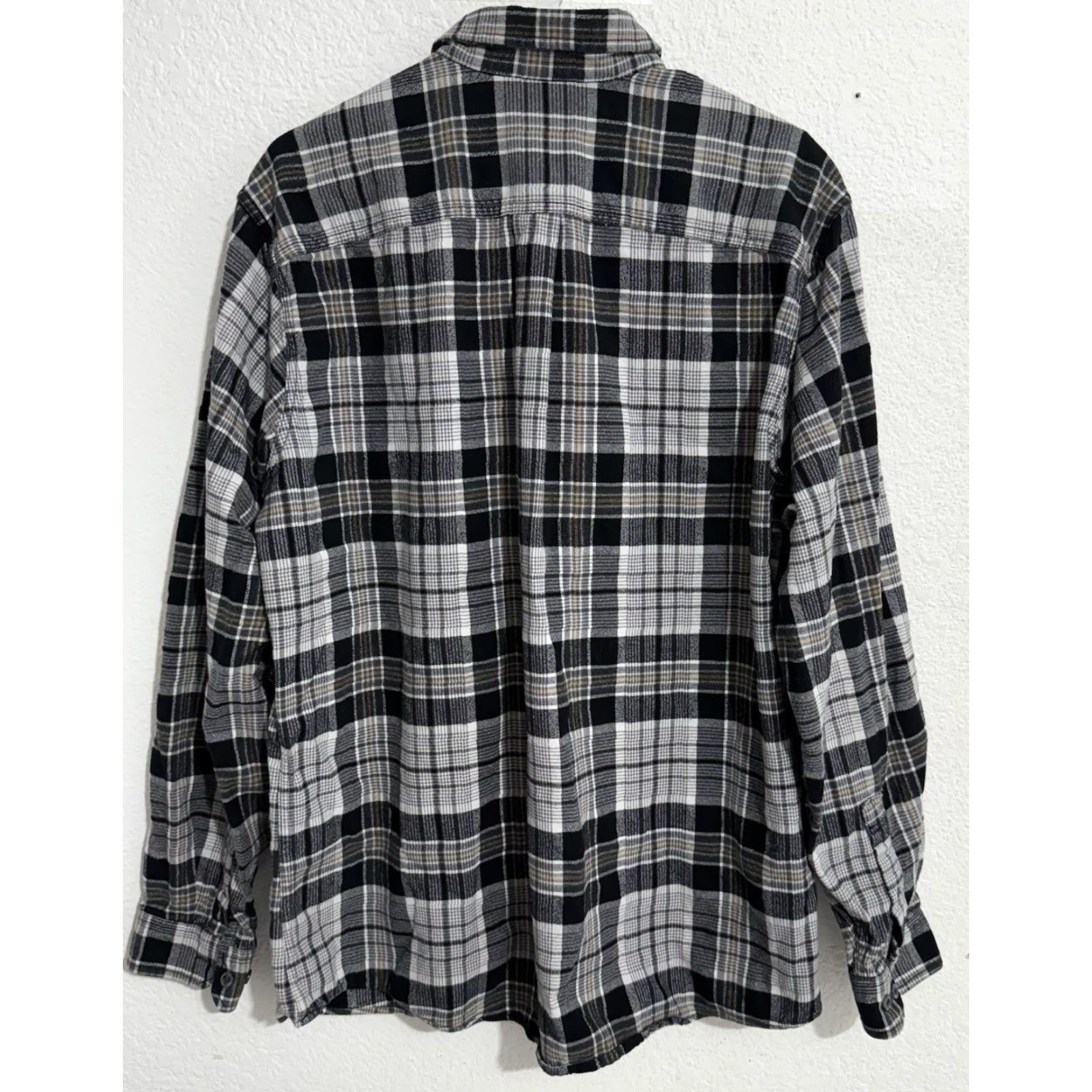 Eddie Bauer Eddie Bauer Mens XLT Gray Plaid Long Sleeve Button Front Flannel Classic Fit Shirt Size US XL / EU 56 / 4 - 6 Thumbnail
