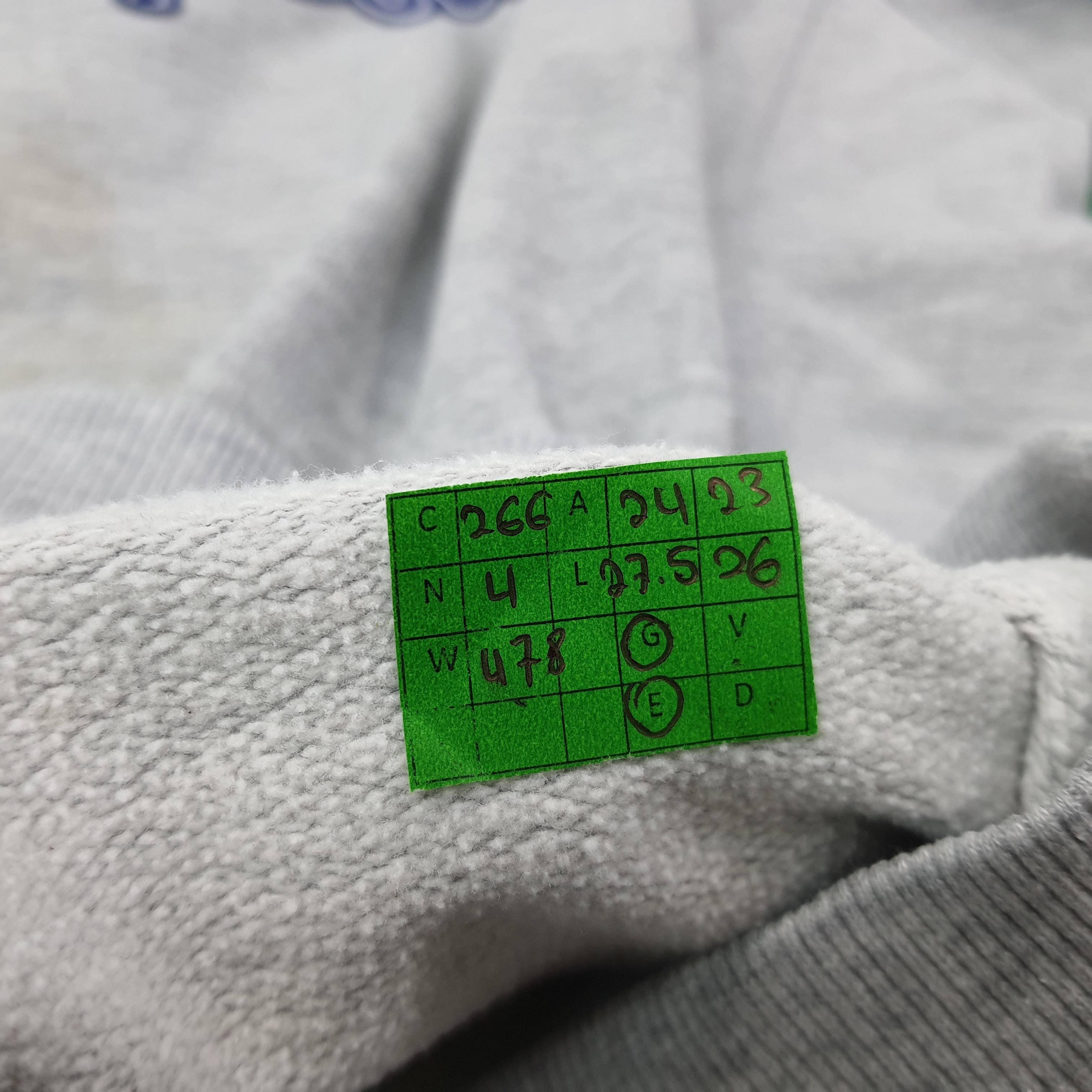 Champion Vintage Champion Sweatshirt C266N4 Size US L / EU 52-54 / 3 - 8 Thumbnail