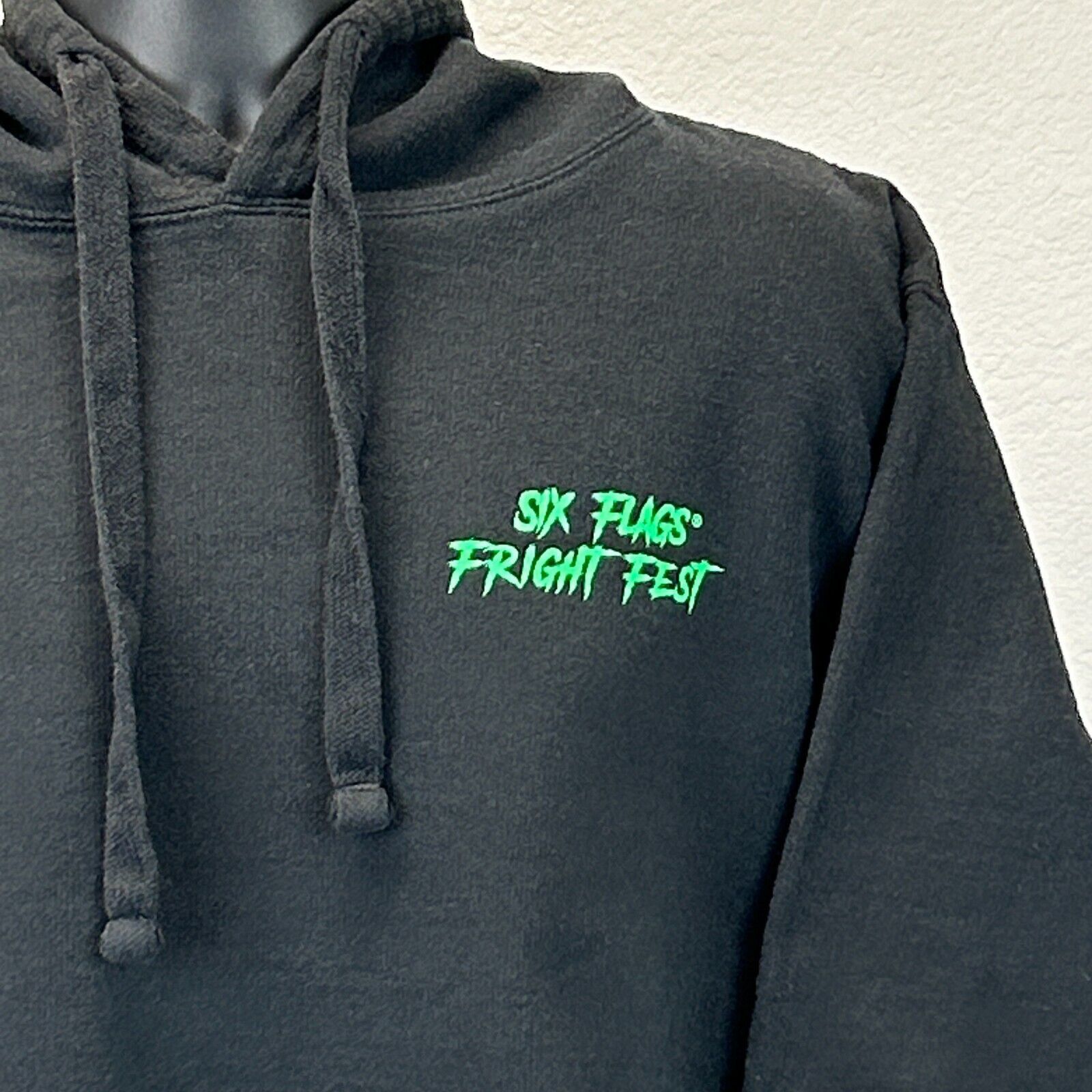 Other Six Flags Fright Fest Hoodie Scary Clowns Horror Black M Size US M / EU 48-50 / 2 - 5 Thumbnail