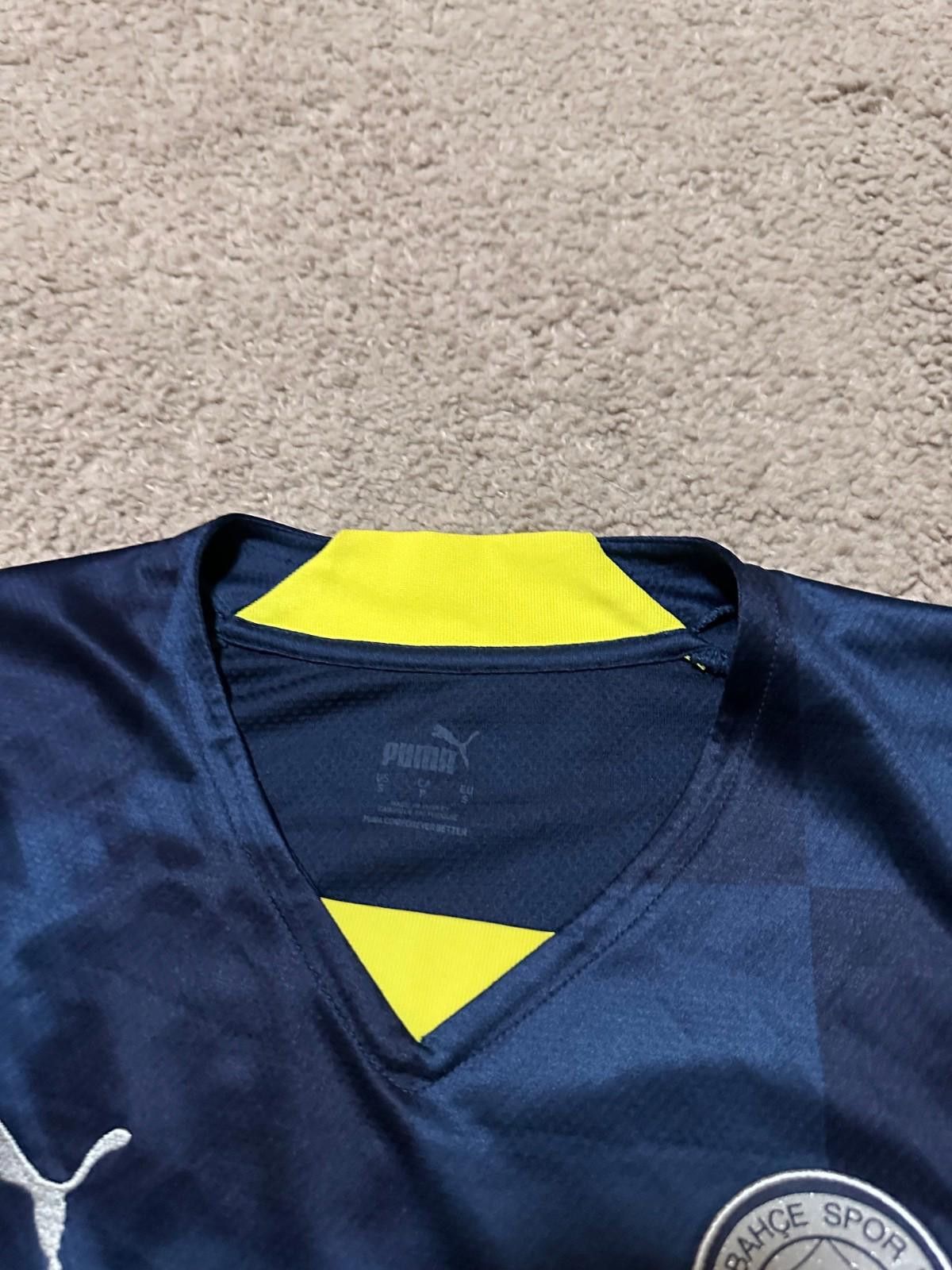 Puma FENERBAHCE TURKEY 2022/23 THIRD FOOTBALL SHIRT SOCCER JERSEY Size US S / EU 44-46 / 1 - 4 Thumbnail