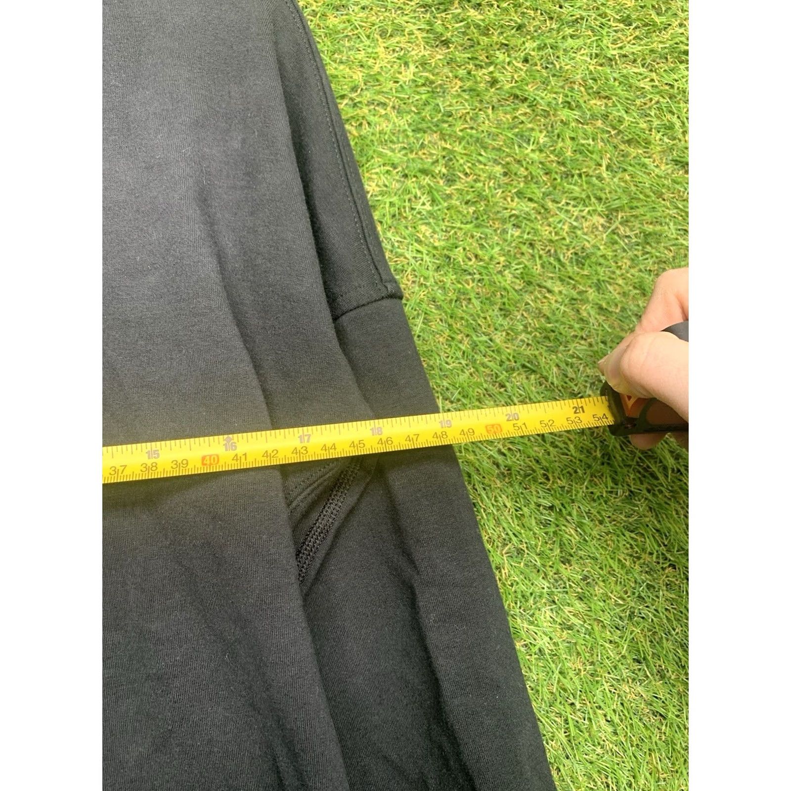 Lululemon Lululemon Hoodie Womens 4 Black Long Sleeve Side Split Sweater Cut Above Gym Size S / US 4 / IT 40 - 4 Thumbnail