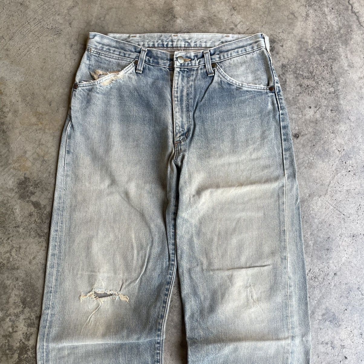 Wrangler 🔥Vintage 80s Wrangler Stoned Washed Ripped Distress Jeans Size US 32 / EU 48 - 2 Thumbnail