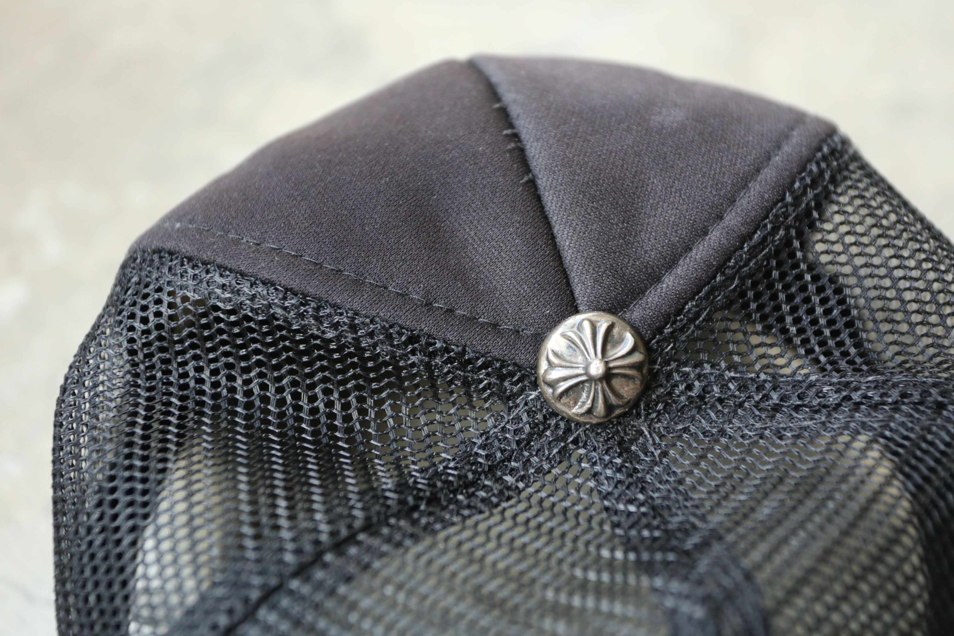 Chrome Hearts Chrome Hearts - Vintage - Cemetery Cross Patch Trucker Cap Size ONE SIZE - 5 Thumbnail