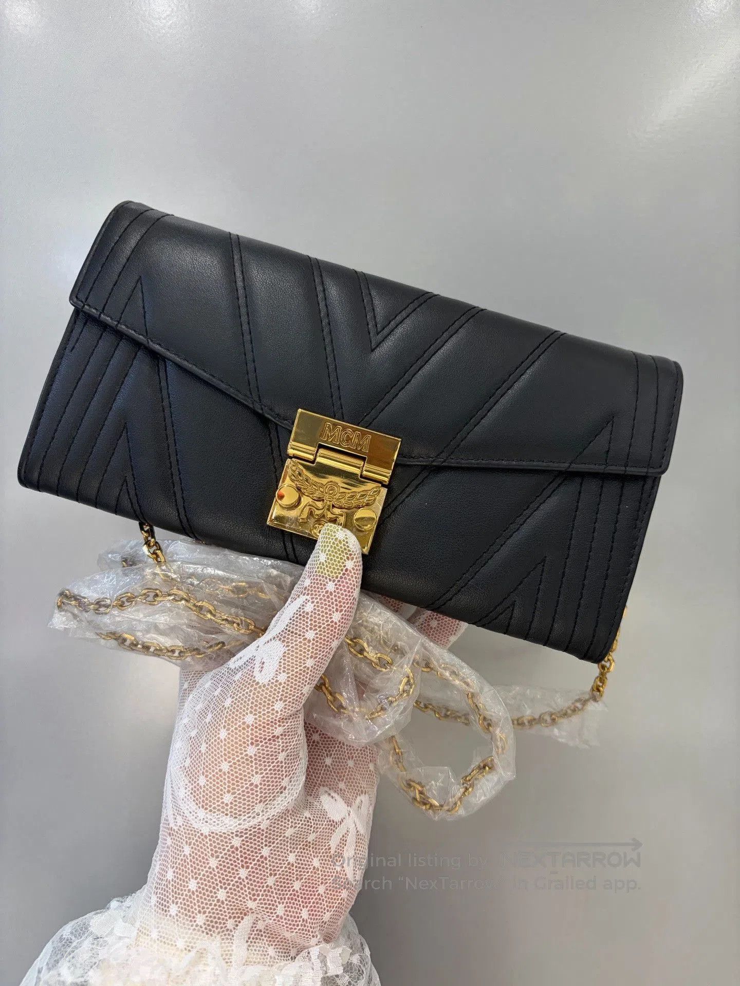 MCM MCM Black Gold Chain WOC Wallet. Size ONE SIZE - 2 Thumbnail