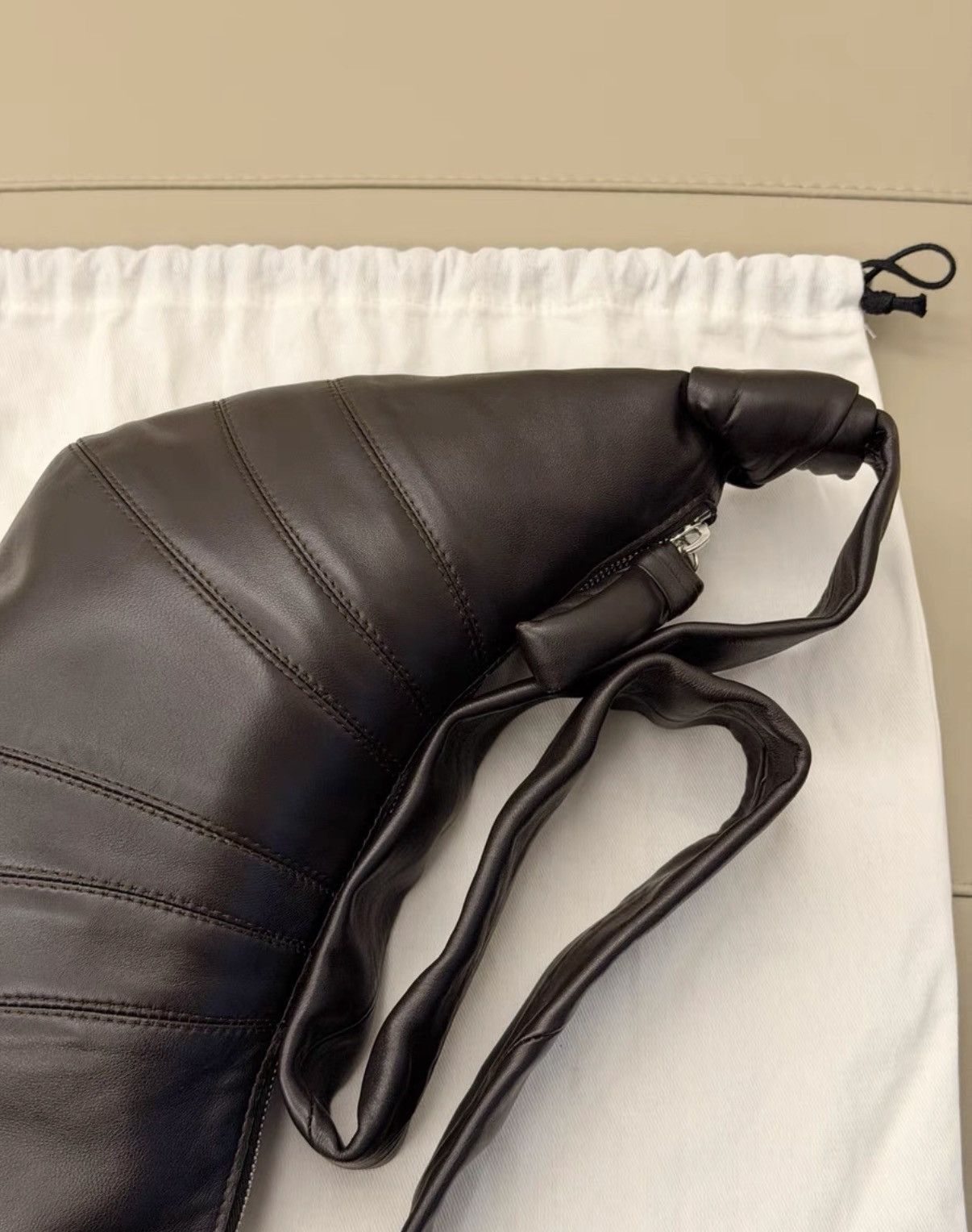 Lemaire Lemaire New Dark Chocolate Lambskin Croissant Bag KKKK9 Size ONE SIZE - 4 Thumbnail