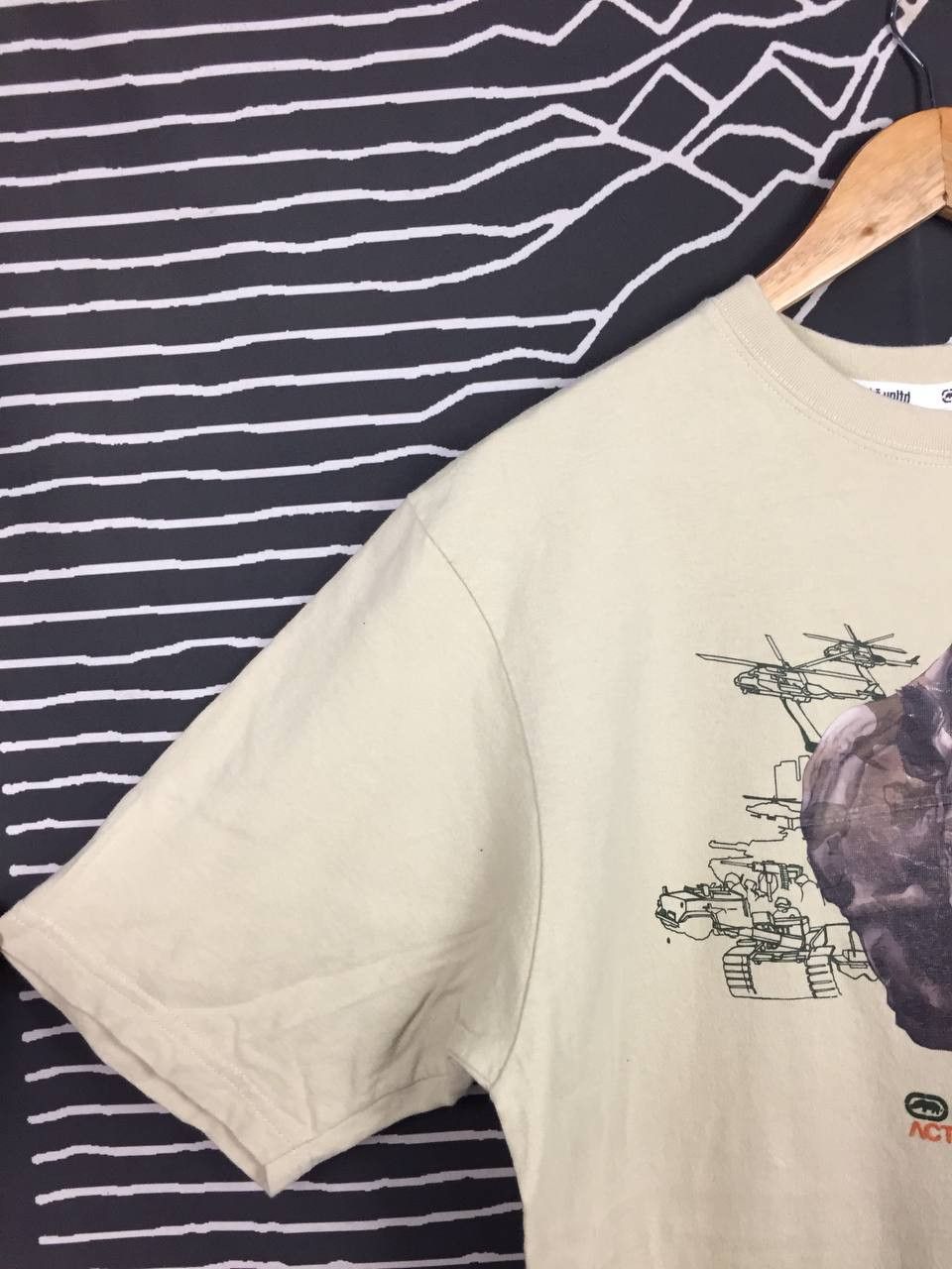 Ecko Unltd. × Marc Ecko × Vintage Vtg Ecko Unltd. The Classic T-Shirt Actual Factual Tee Size US XL / EU 56 / 4 - 4 Thumbnail
