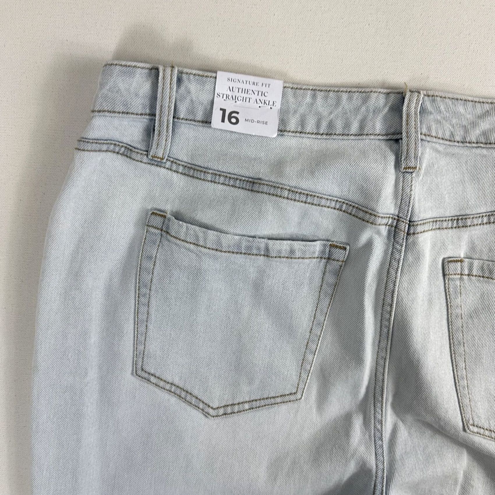 Vintage Lane Bryant Jeans Women 16 Mid Rise Straight Ankle Light Wash Blue signature Fit Denim Pants Size 38" / US 16 / IT 52 - 5 Thumbnail
