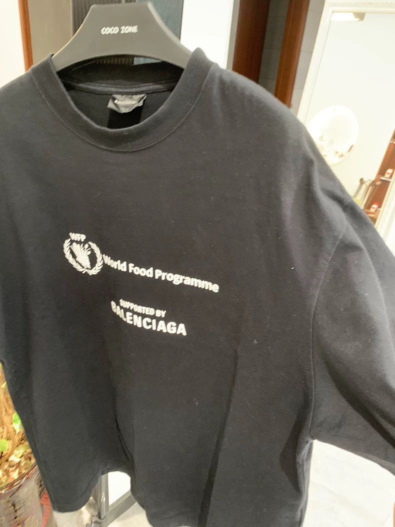 Balenciaga BALENCIAGA Black T-shirt Size US M / EU 48-50 / 2 - 4 Thumbnail