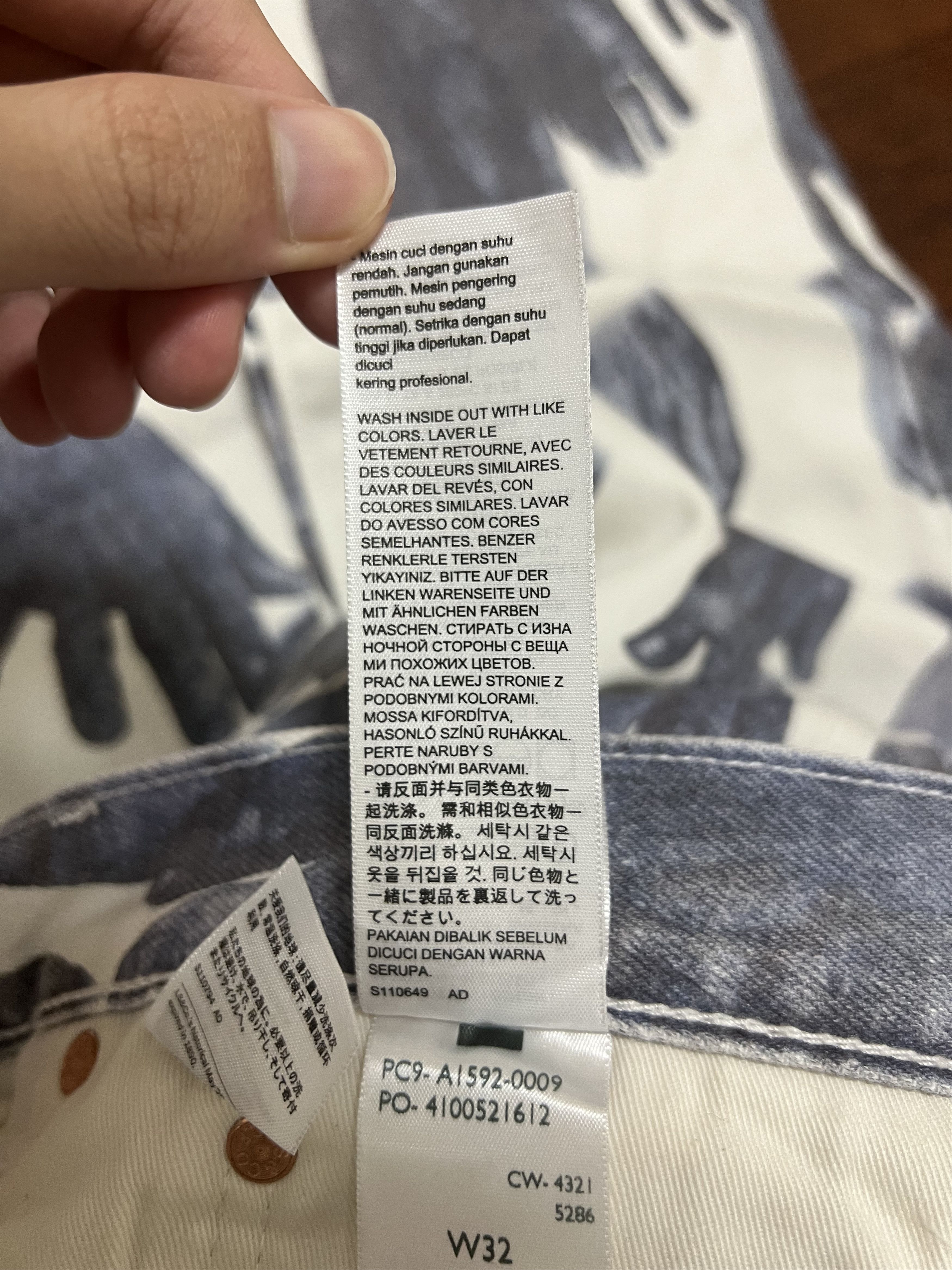 DENIM TEARS × Levi's 💚 Denim Tears x Levi's 501 Indigo Hands Jean NEW Size US 32 / EU 48 - 14 Thumbnail