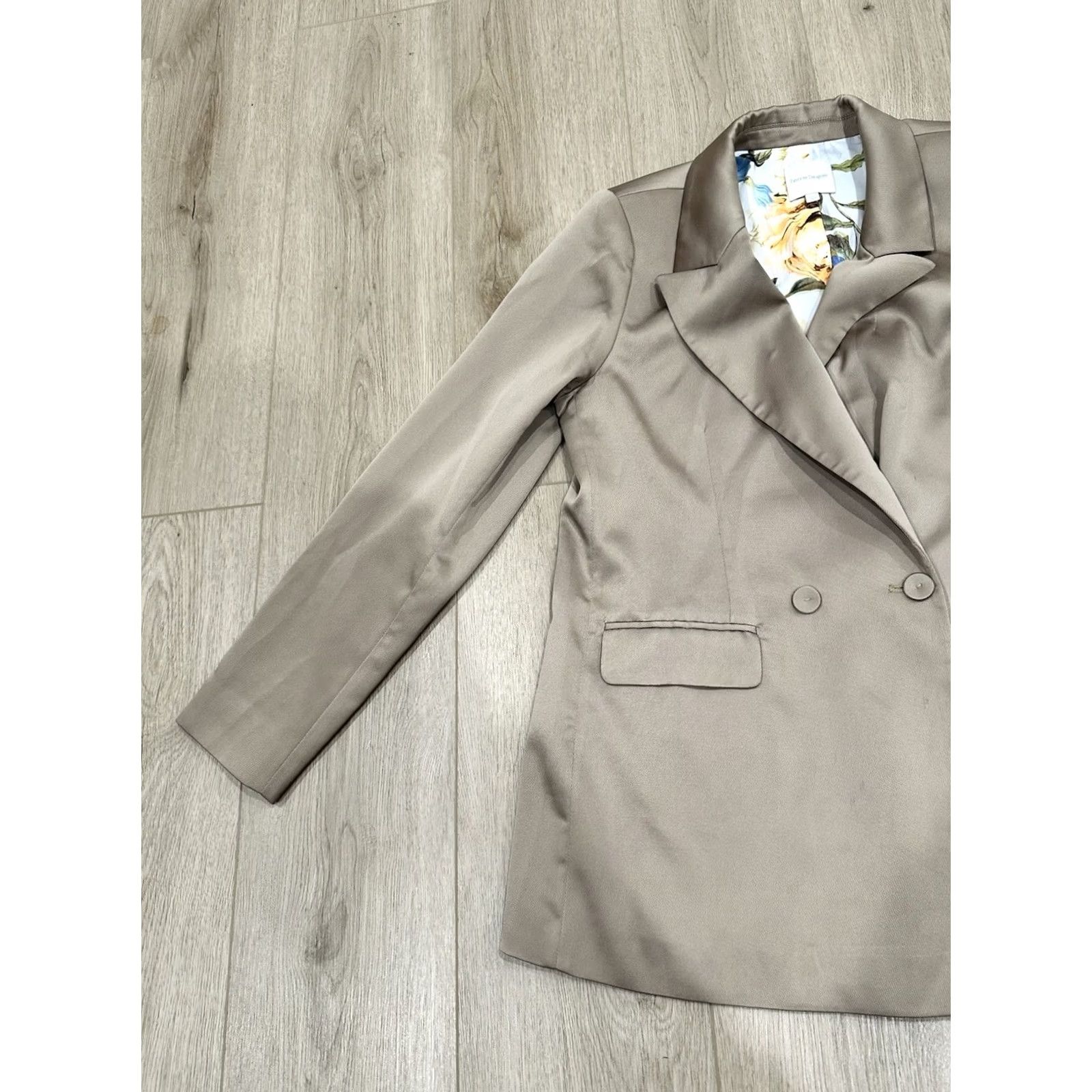 Vintage Favorite Daughter Blazer Medium Beige Floral Satin Double Breasted Oversized Size M / US 6-8 / IT 42-44 - 4 Thumbnail