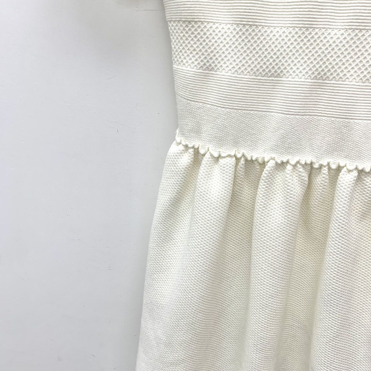 Valentino Valentino White Crew Neck Short Sleeve Knit Dress K26WX Size S / US 4 / IT 40 - 4 Thumbnail