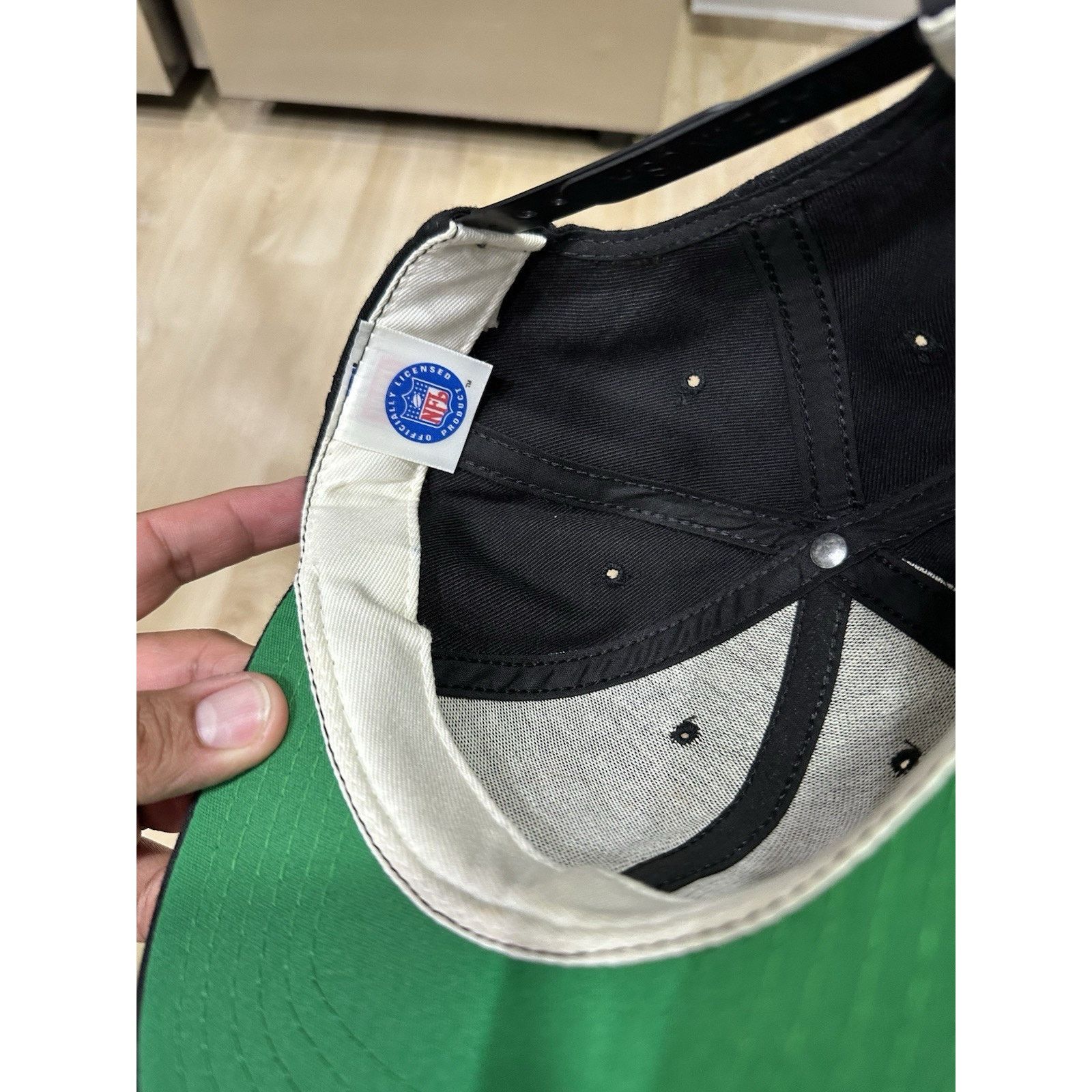 American Needle Vintage American Needle Tampa Bay Buccaneers Hat Size ONE SIZE - 6 Thumbnail