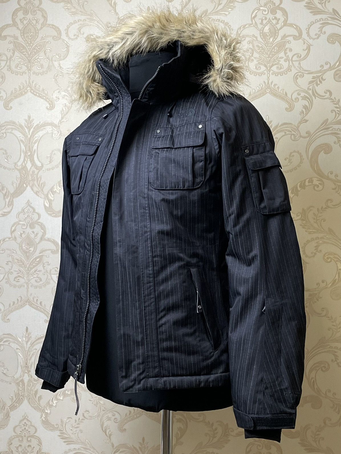 The North Face The North Face Insulated Ski Jacket Size S / US 4 / IT 40 - 2 Thumbnail