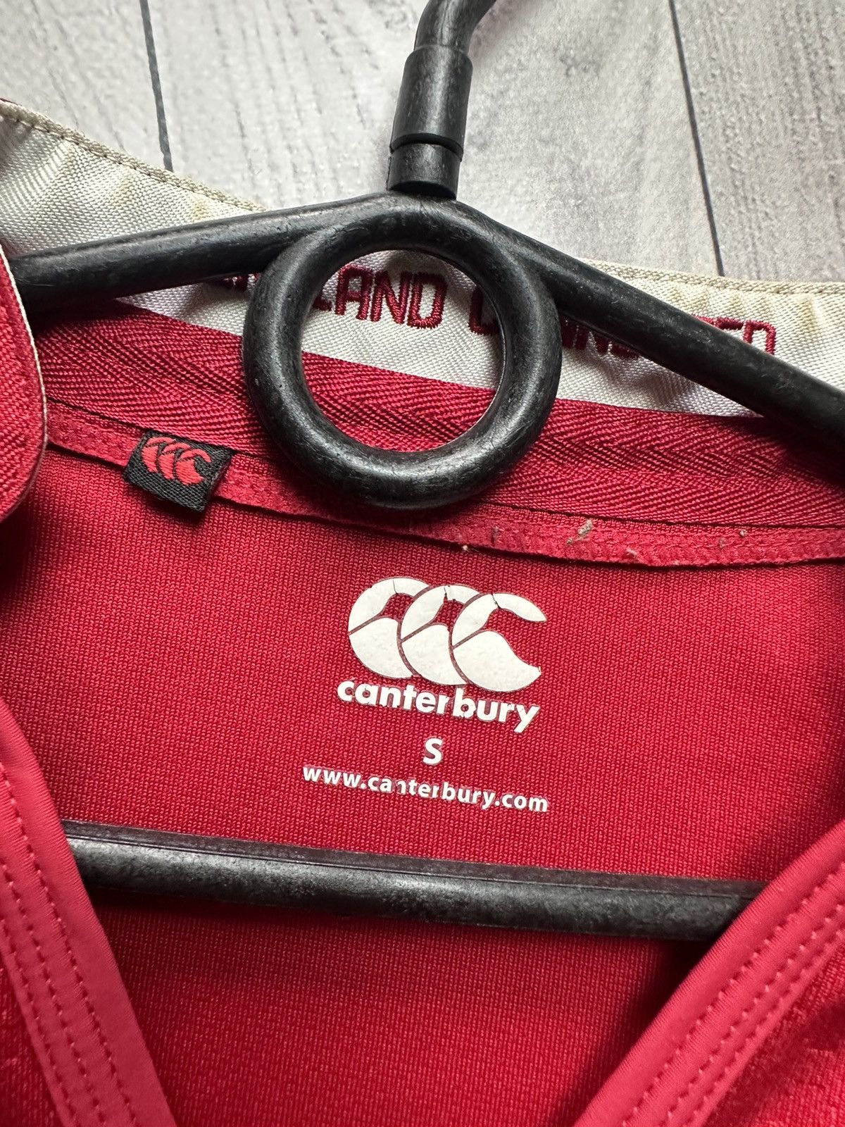Vintage Vintage England rugby jersey size S red logo Size US S / EU 44-46 / 1 - 5 Thumbnail
