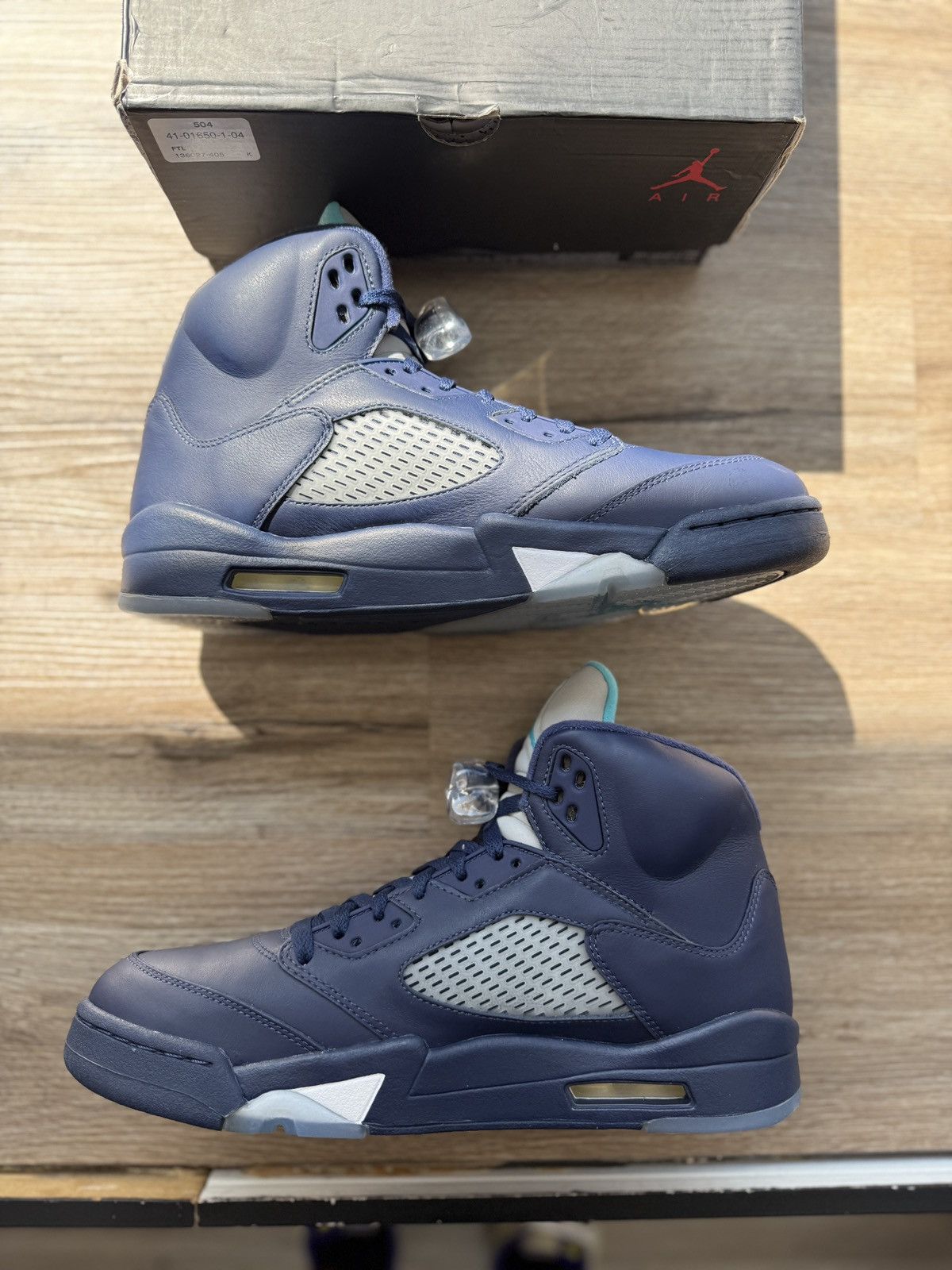 Jordan Brand Jordan 5 Retro Pre-Grapes Size US 10 / EU 43 - 2 Thumbnail