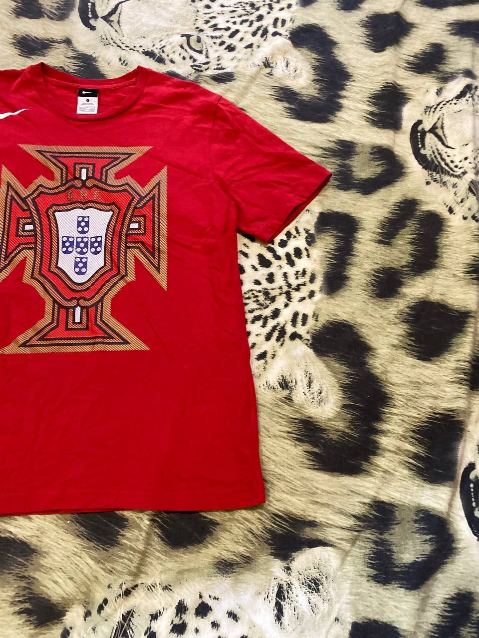 Nike Vintage T-Shirt big print Nike crazy Y2K size L streetwear Size US L / EU 52-54 / 3 - 8 Thumbnail