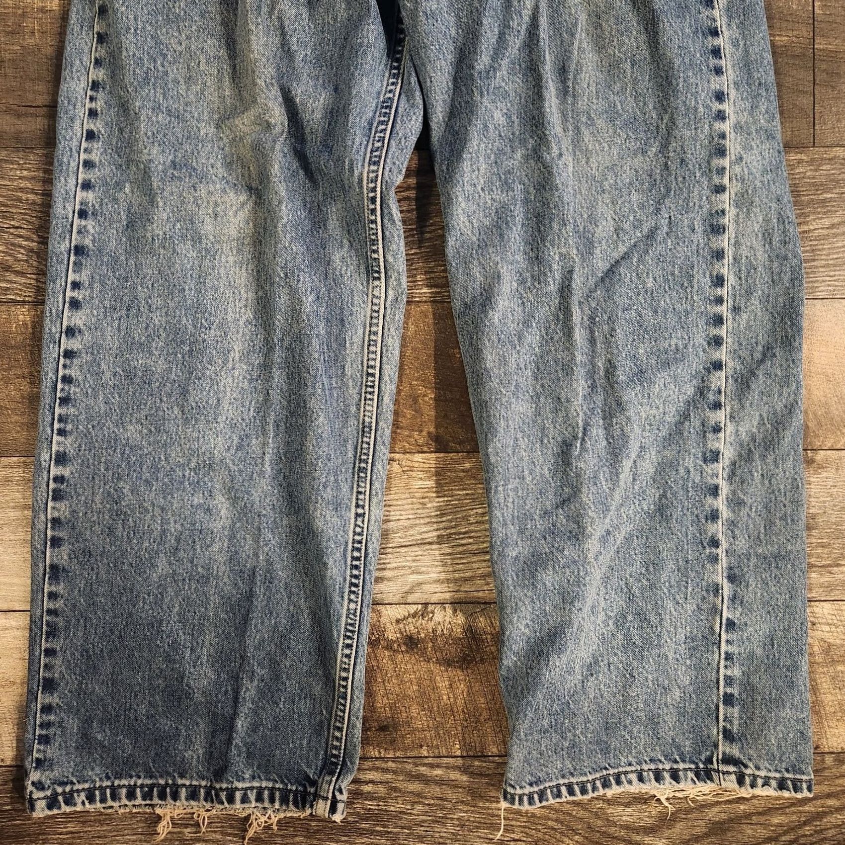 Levi's VINTAGE Levi's Silver Tab Jeans Denim Wide Leg 36x30 Oversized Men Grunge 90s Y2K Wide Leg Blue Mens Jeans Size US 36 / EU 52 - 2 Thumbnail