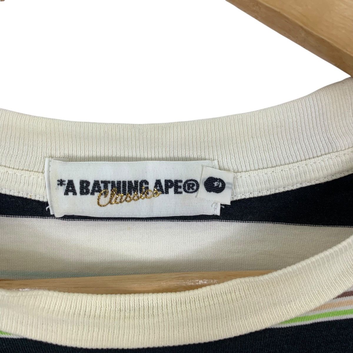 Bape Vintage BAPE A BATHING APE Classic Collection Tee Shirt Top Size US L / EU 52-54 / 3 - 7 Thumbnail