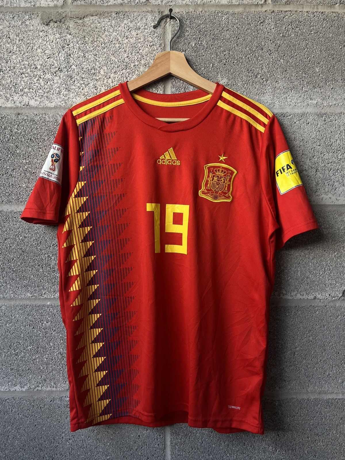 Adidas × Vintage Adidas España Diego Costa National Soccer Futbol Jersey Kit Size US M / EU 48-50 / 2 - 1 Thumbnail