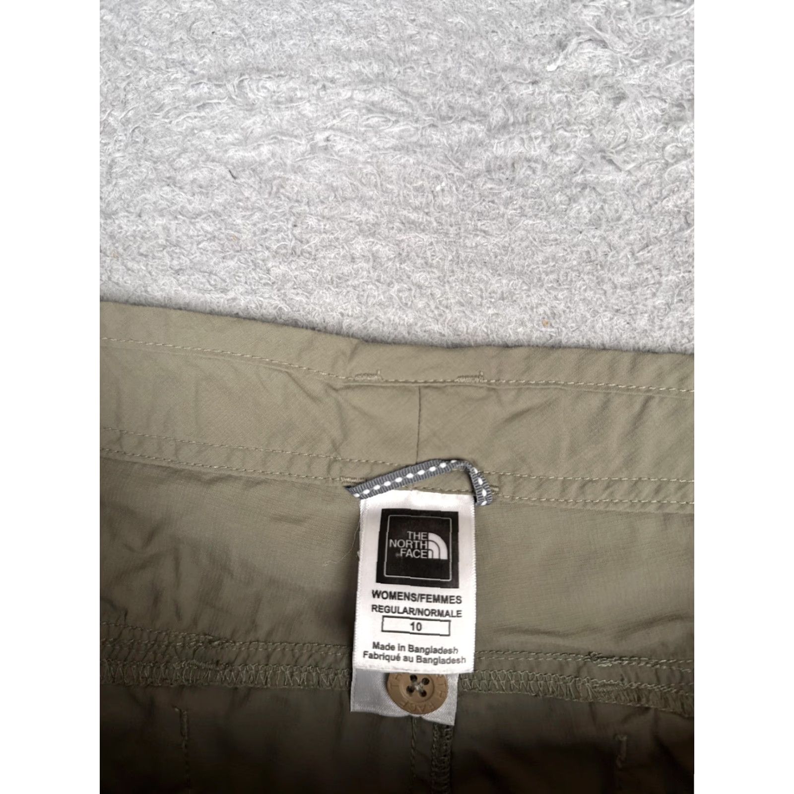 The North Face The North Face Womens Cargo Shorts 10 Green Nylon Hiking Pockets Outdoor Casual Activewear Size 32" / US 10 / IT 46 - 7 Thumbnail
